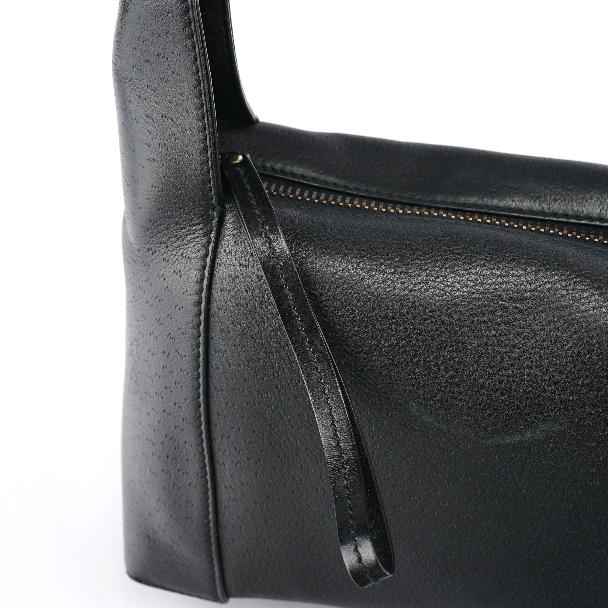 101333 Black Textured Leather Shoulder Bag
