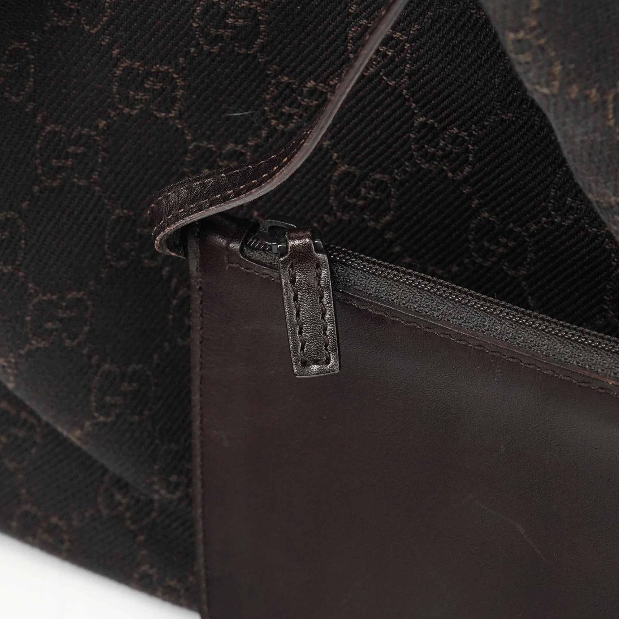101919 Brown GG Leather Tote Bag