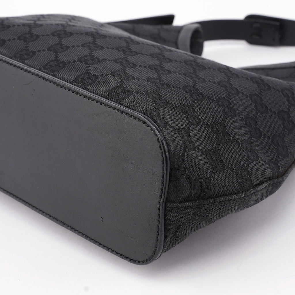 106242 Black GG Shoulder Bag