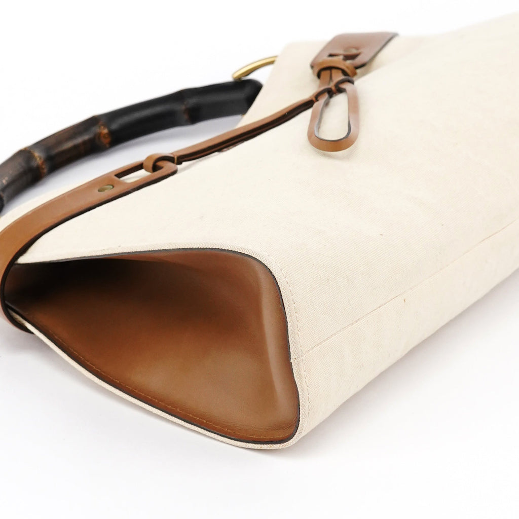 109136 Beige Canvas Bamboo Top Handle Bag