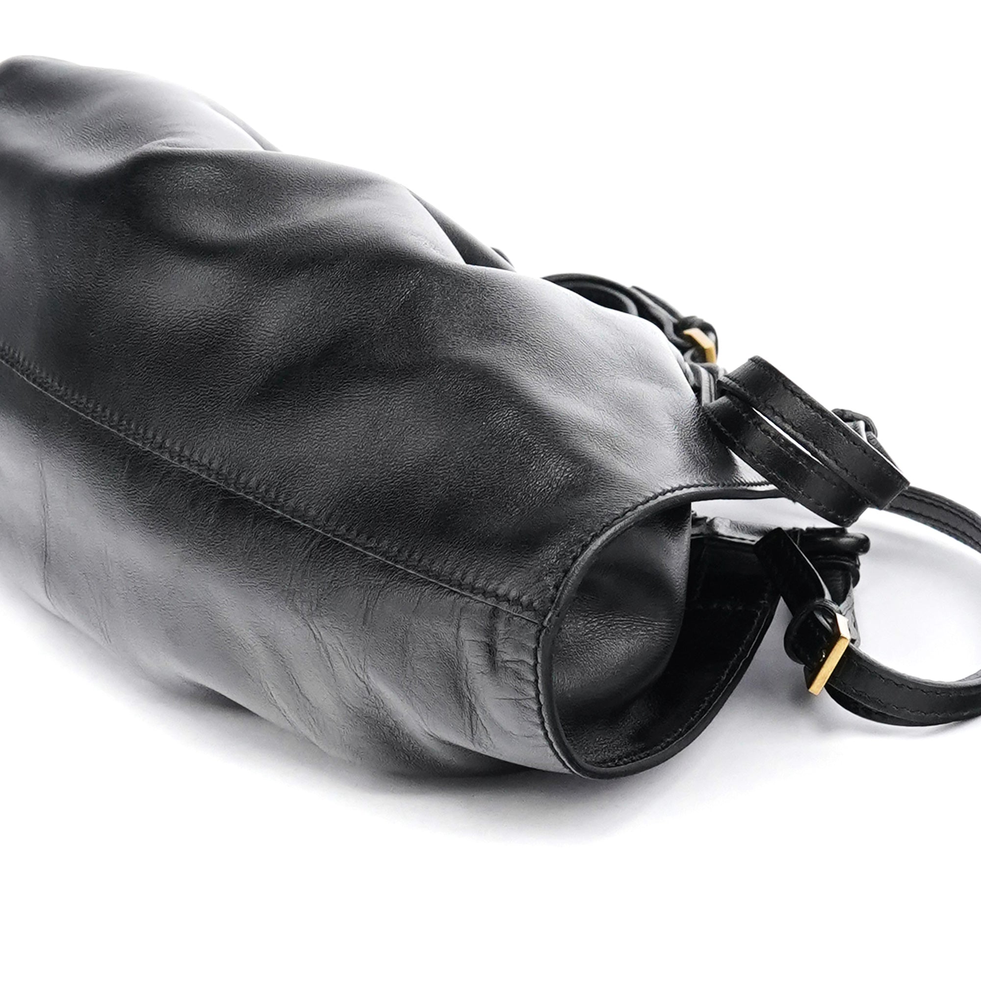 109156 Black Calfskin Leather Ruched Shoulder Bag