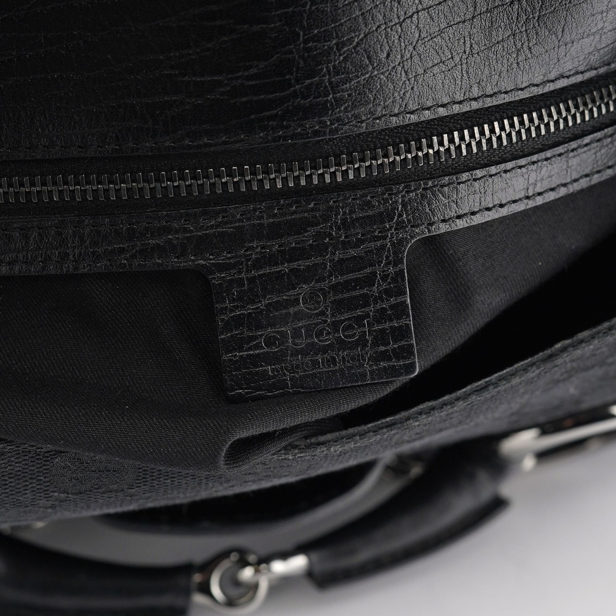 114915 Black GG Horsebit Shoulder Bag