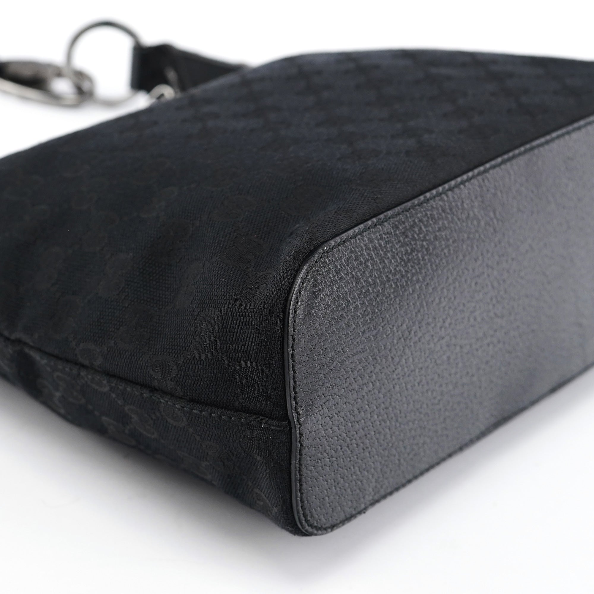 115003 Black GG Shoulder Bag