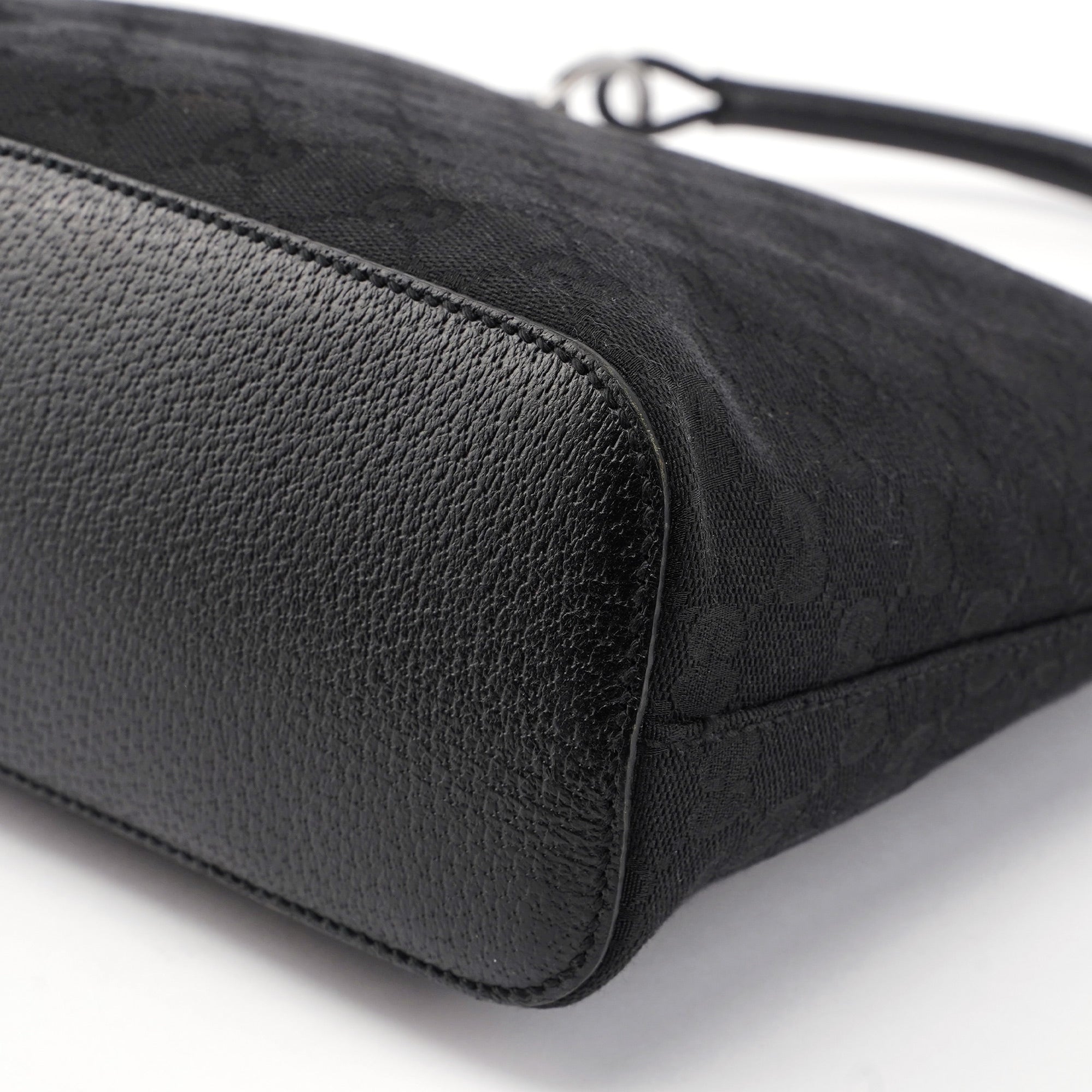 115003 Black GG Shoulder Bag