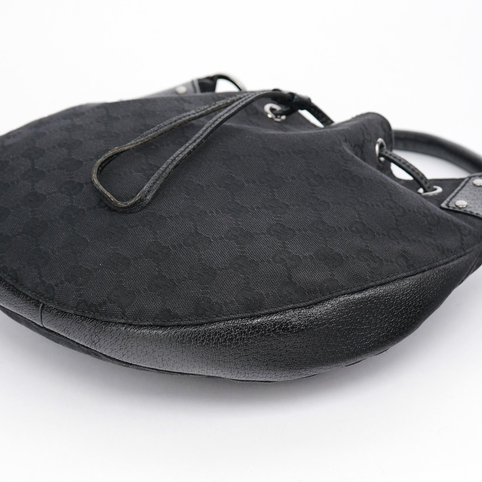 115006 Black GG Round Shoulder Bag
