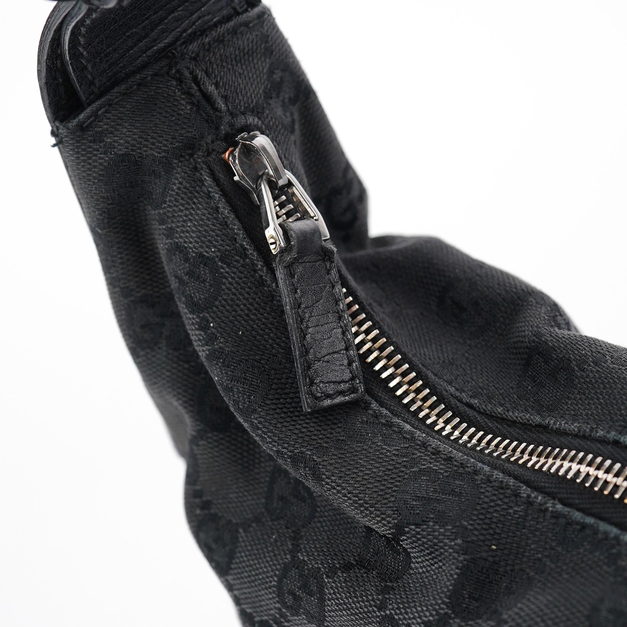 115867 Black GG Horsebit Shoulder Bag