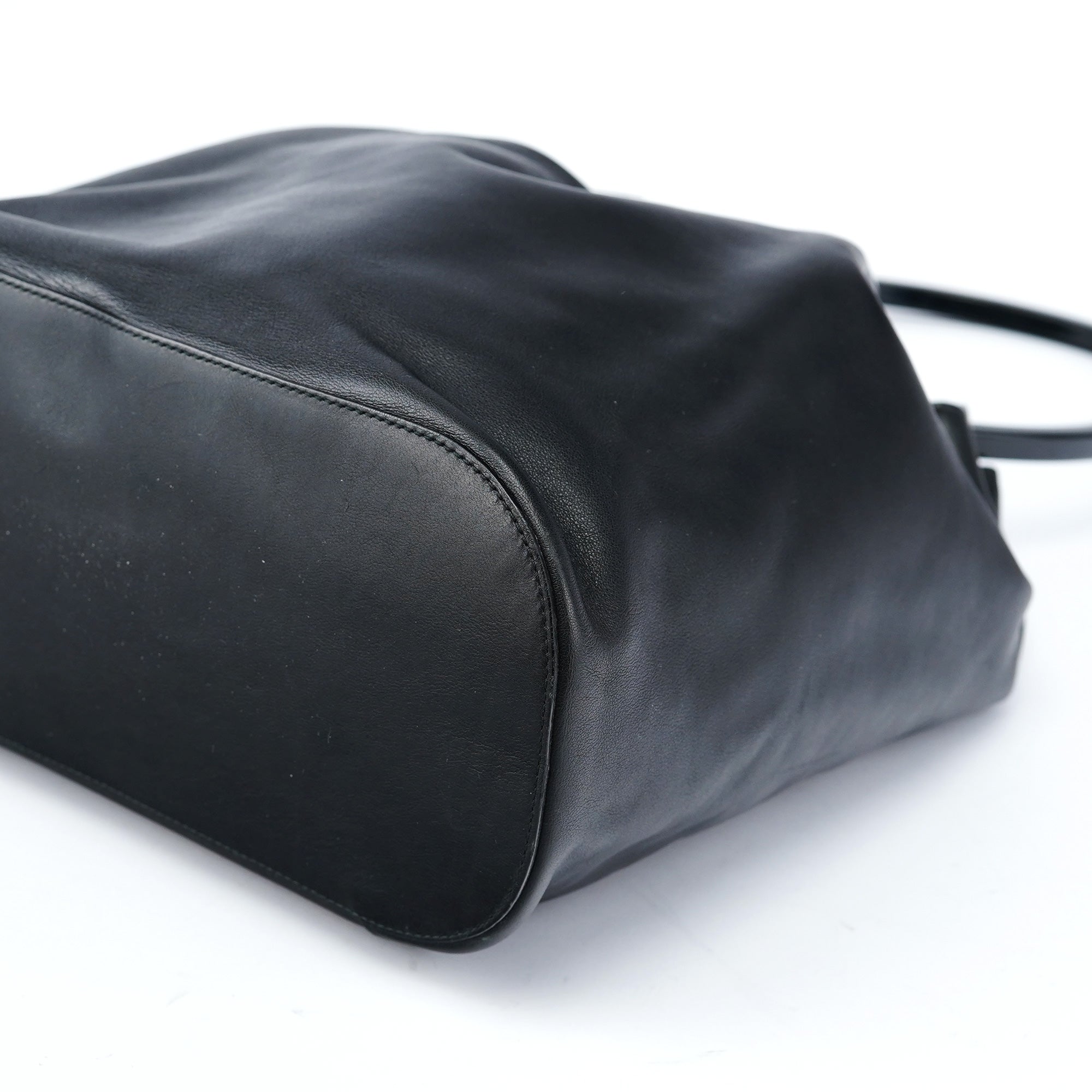 1999 Black Calfskin Loop Shoulder Bag