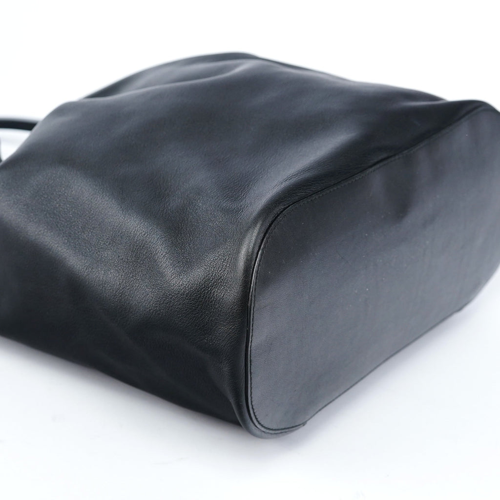 1999 Black Calfskin Loop Shoulder Bag