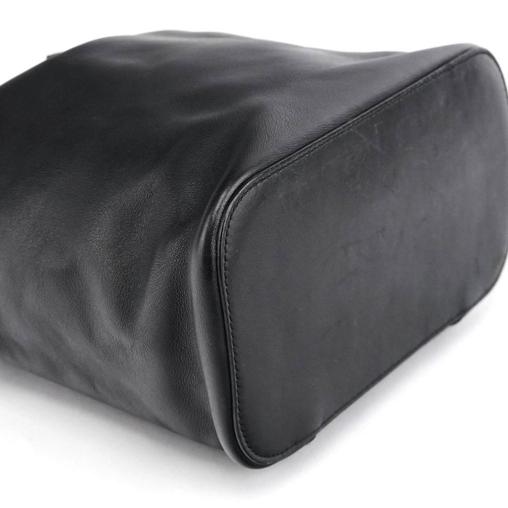 1999 Black Calfskin Loop Shoulder Bag