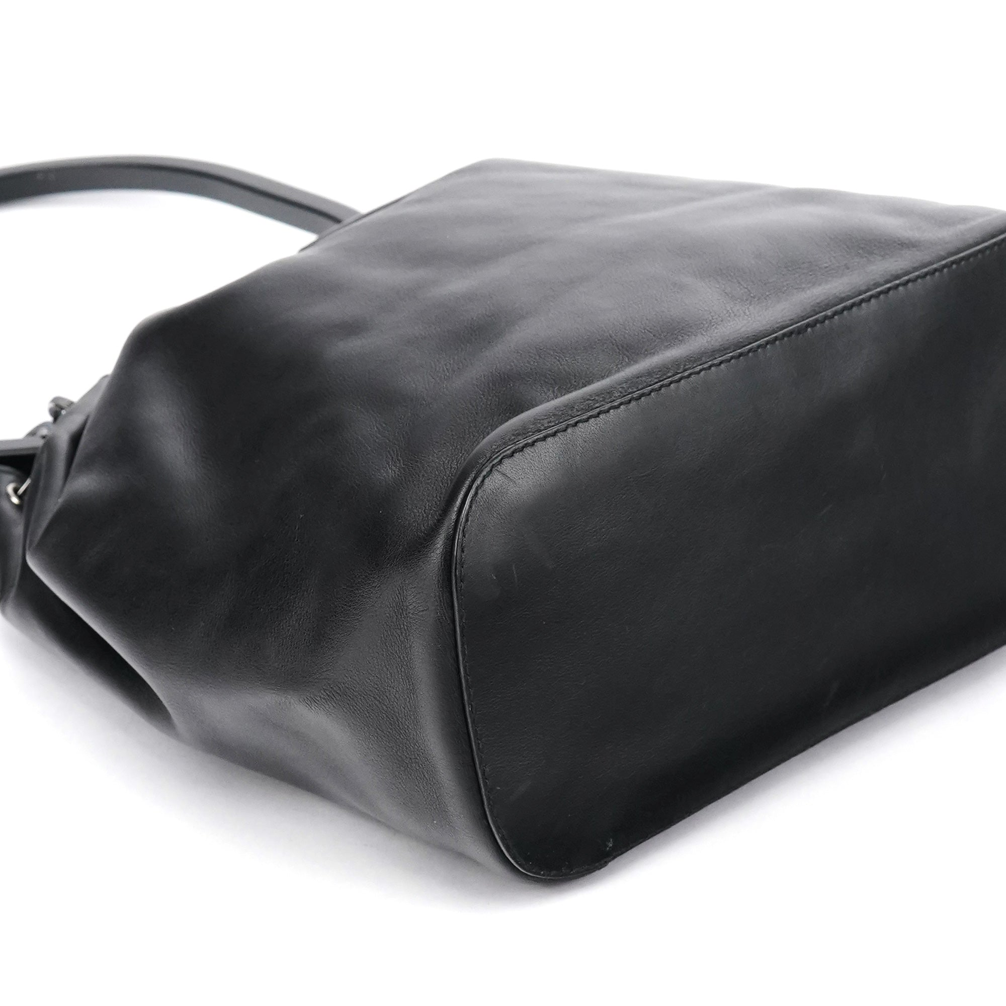 1999 Black Calfskin Loop Shoulder Bag