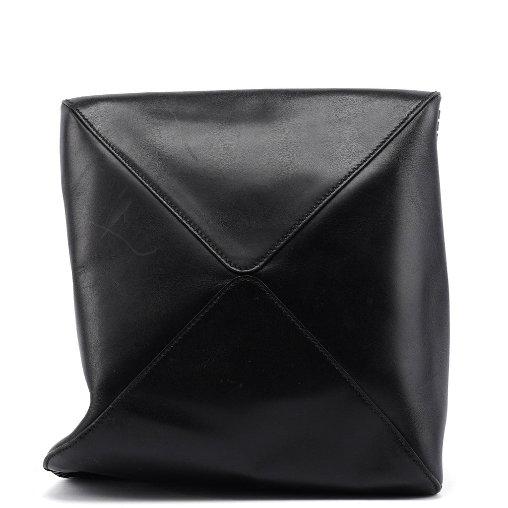 2002 Black Calfskin Wood Handle Bag