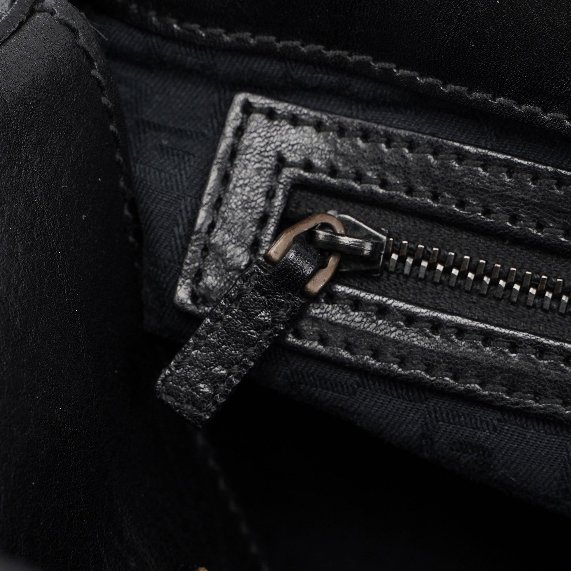 2002 Black Leather Runway Wood Handle Bag