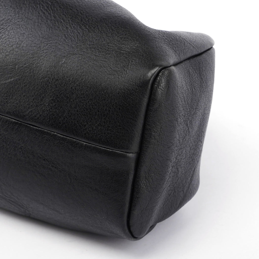 2002 Black Leather Runway Wood Handle Bag
