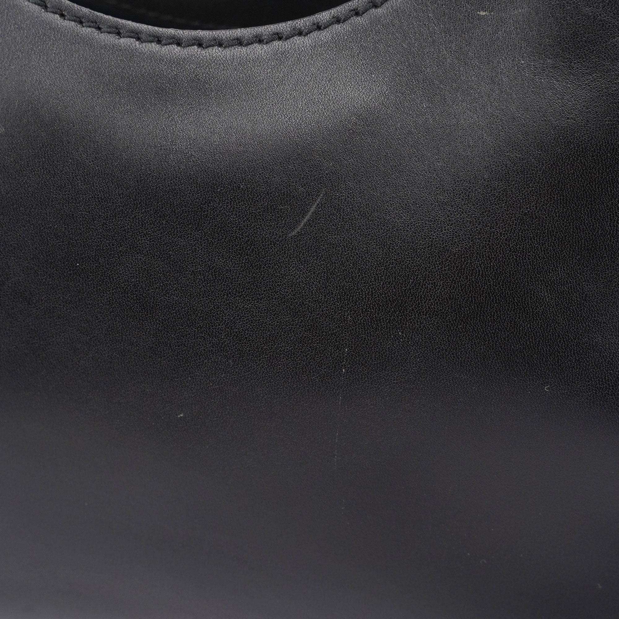 2002 Calfskin Wood Handle Shoulder Bag