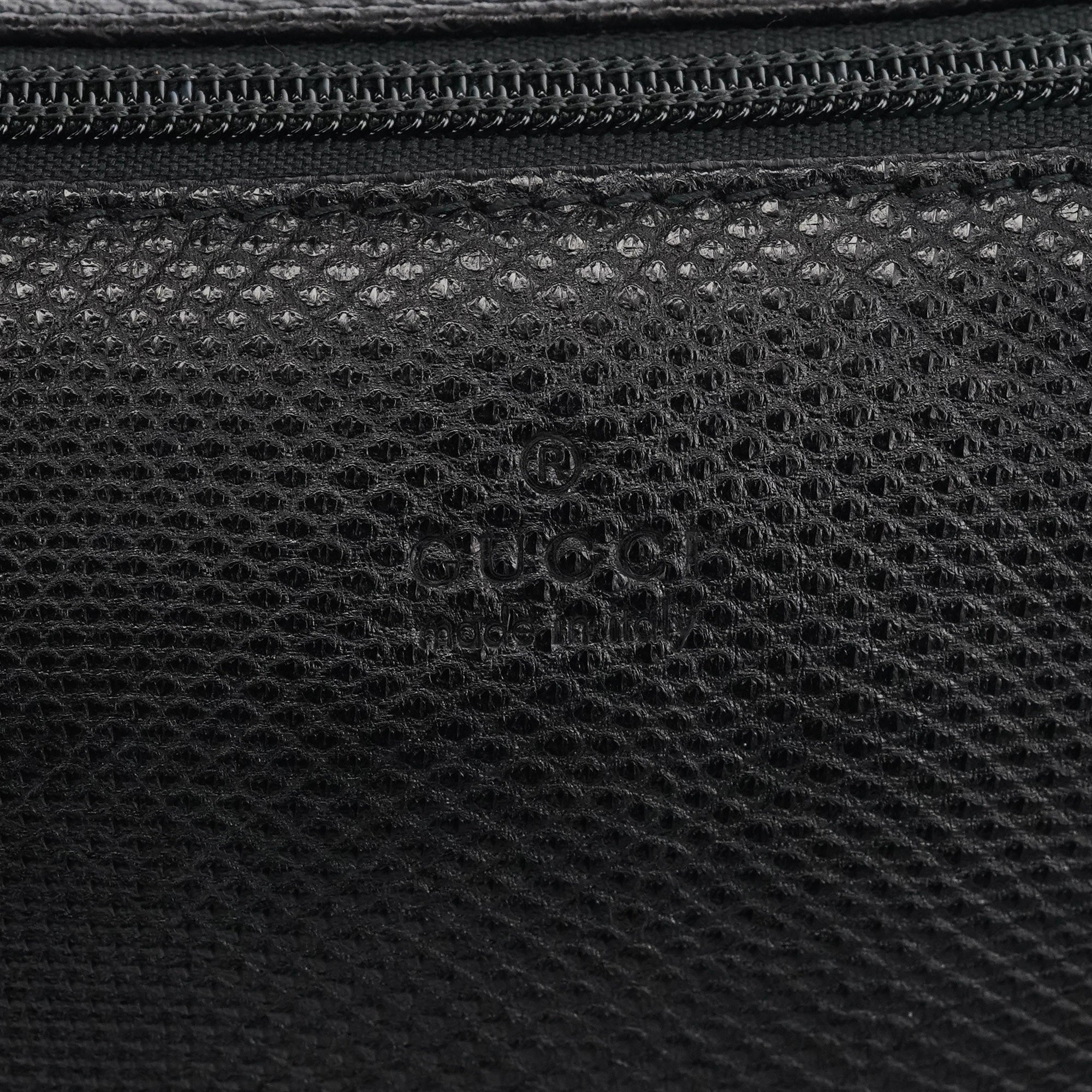 250001 Black Lizard Embossed Boat Pochette
