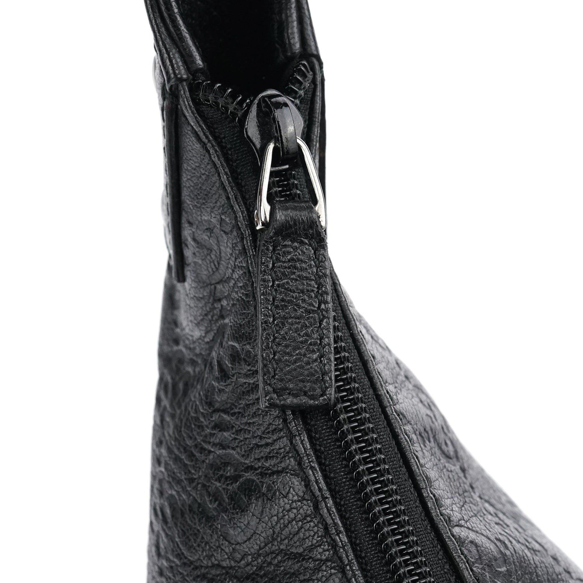 253336 Black GG Embossed Leather Shoulder Bag