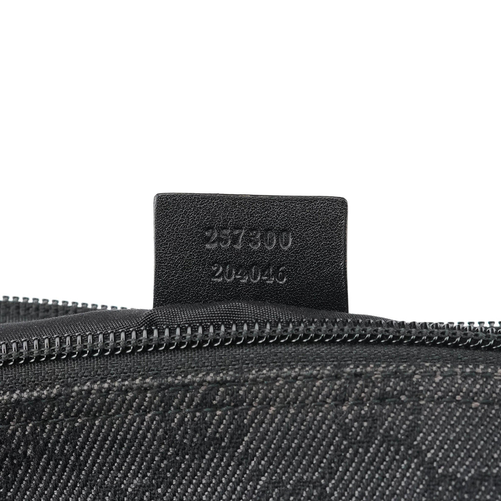 257300 Anthracite Denim GG Boat Pochette