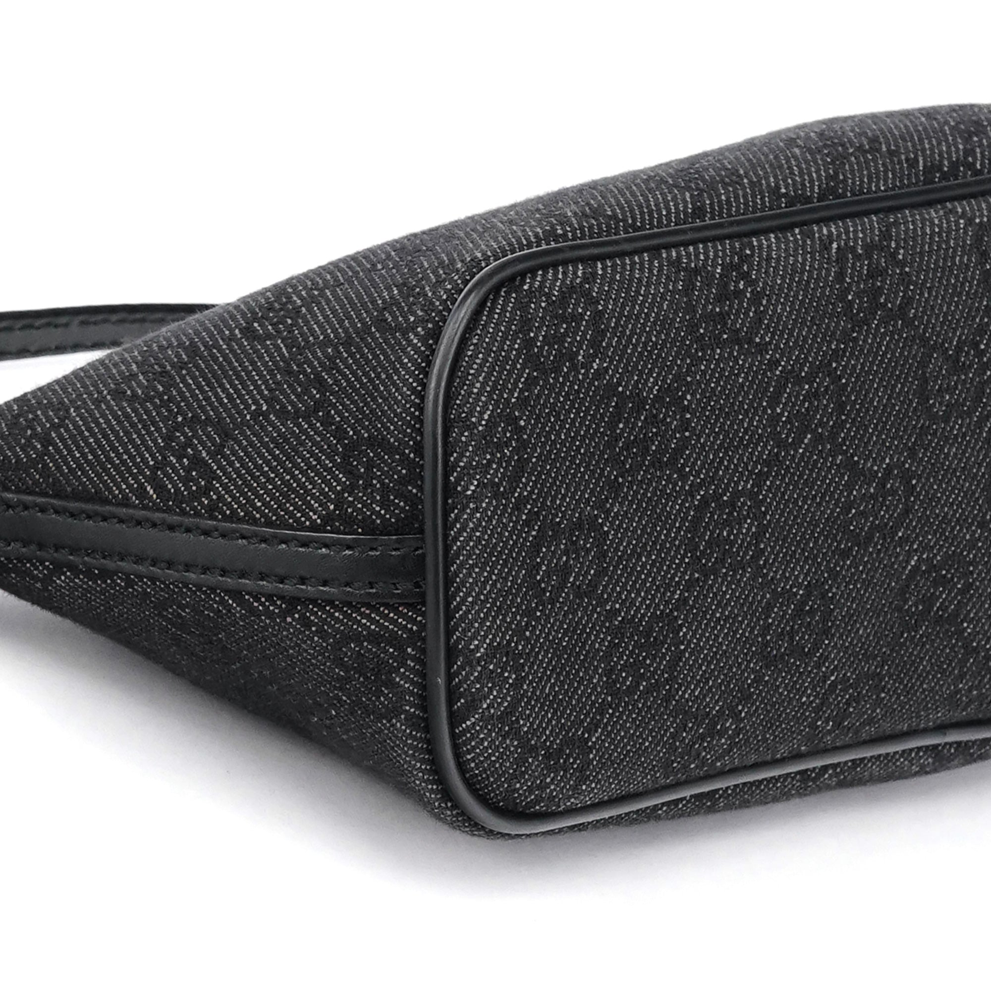 257300 Anthracite Denim GG Boat Pochette
