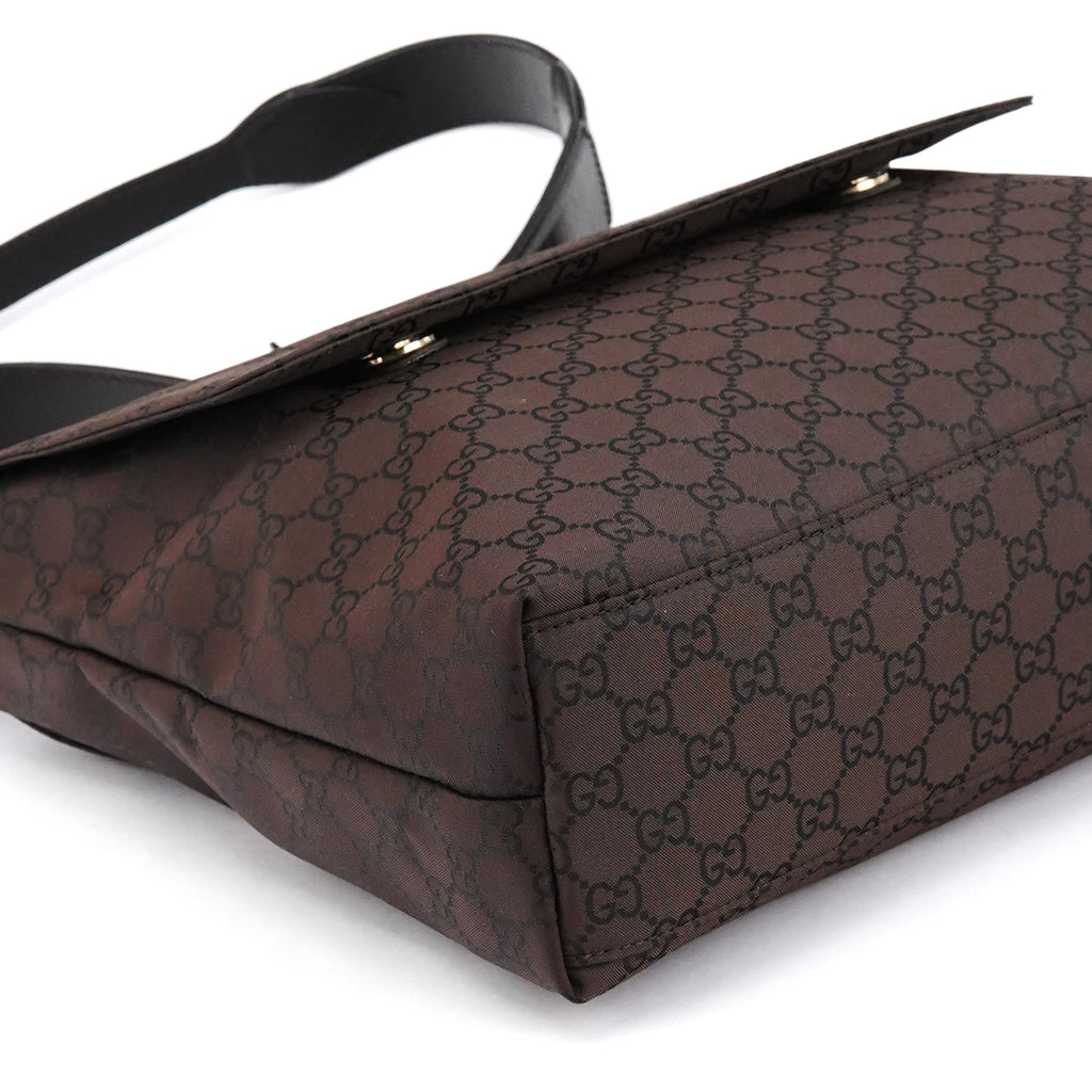 272351 Brown GG Canvas Crossbody Bag