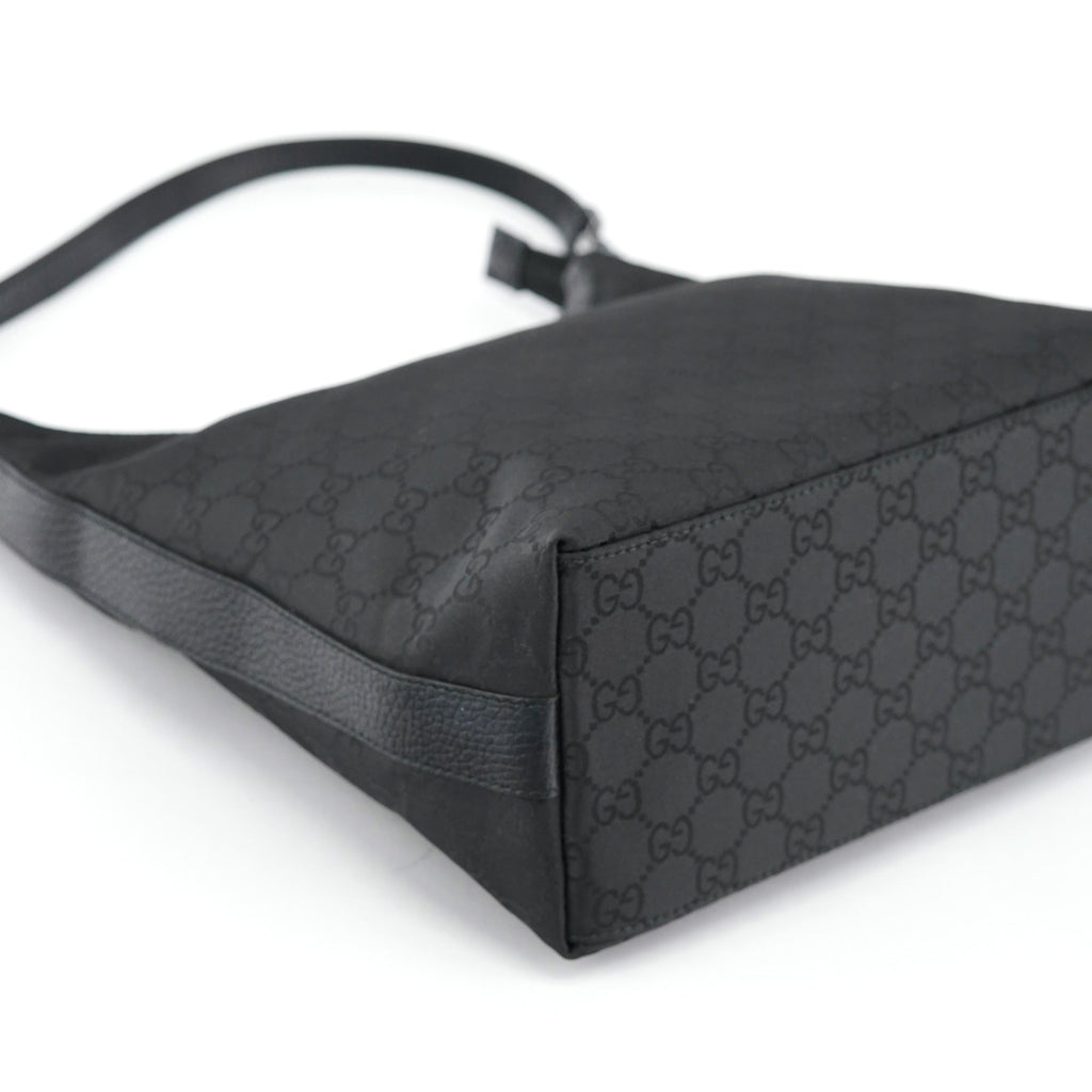 28335 Black GG Shoulder Bag
