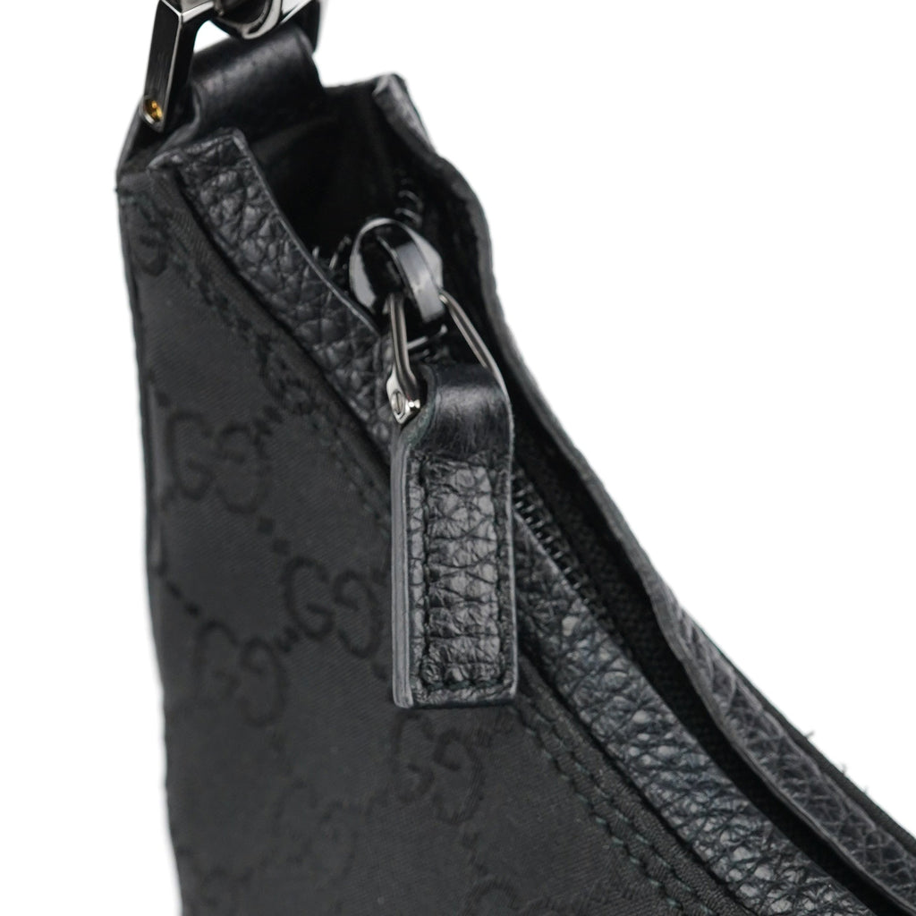 28335 Black GG Shoulder Bag