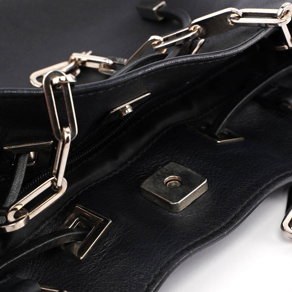 5338. Gucci Black Calfskin Drawstring Chain Tote