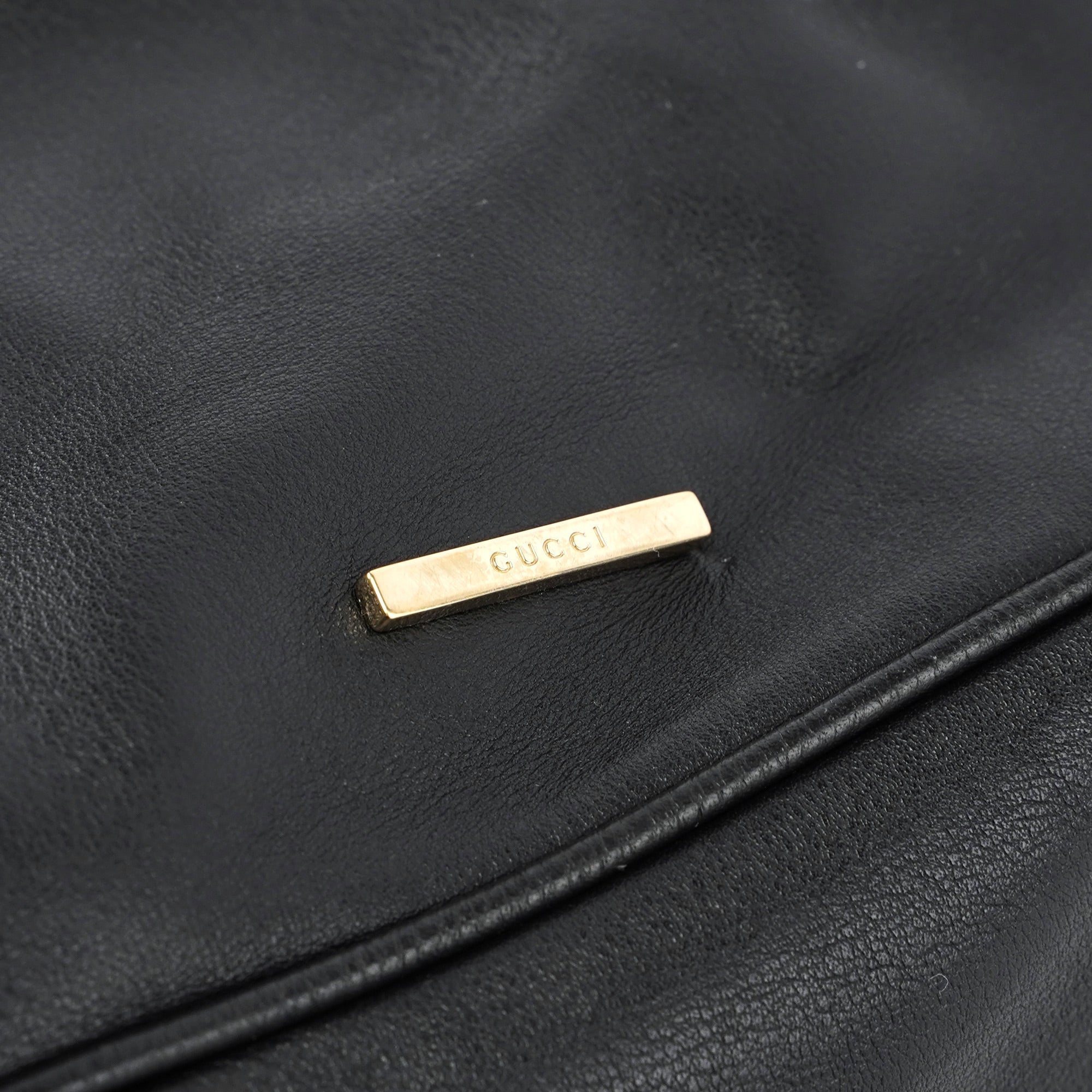 73884 Black Calfskin V Hobo Shoulder Bag