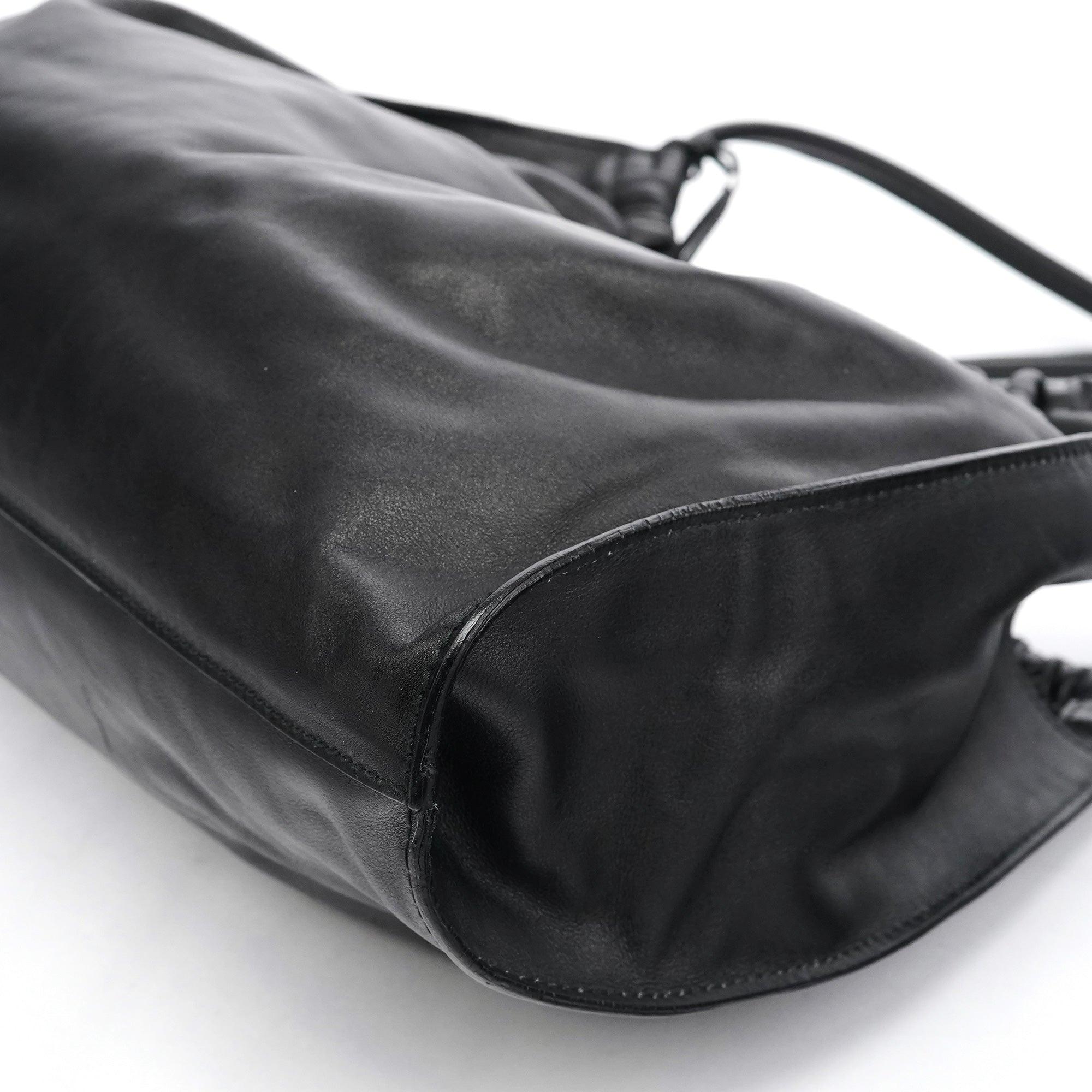 76553 Black Calfskin Ruched Shoulder Bag