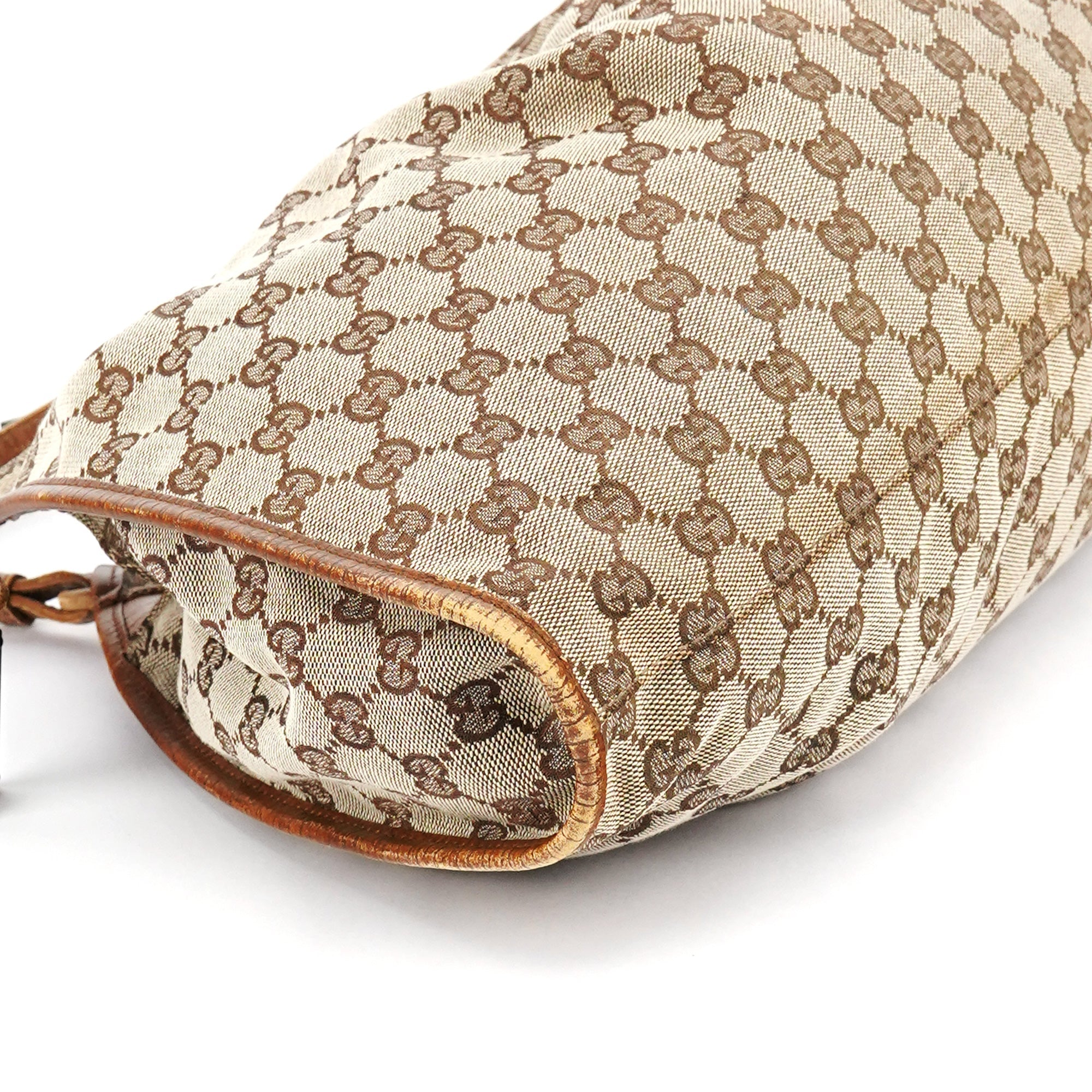 76554 Beige GG Canvas Ruched Handbag