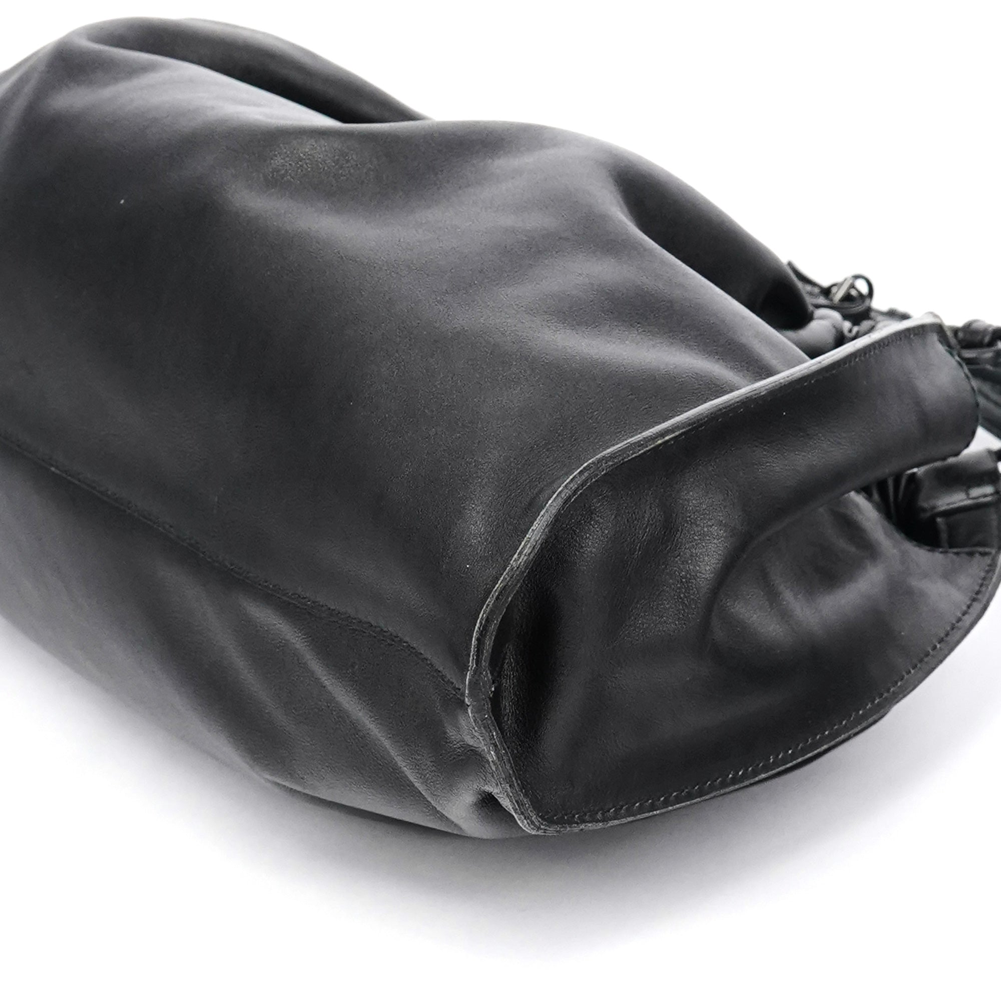 76554 Black Calfskin Ruched Handbag