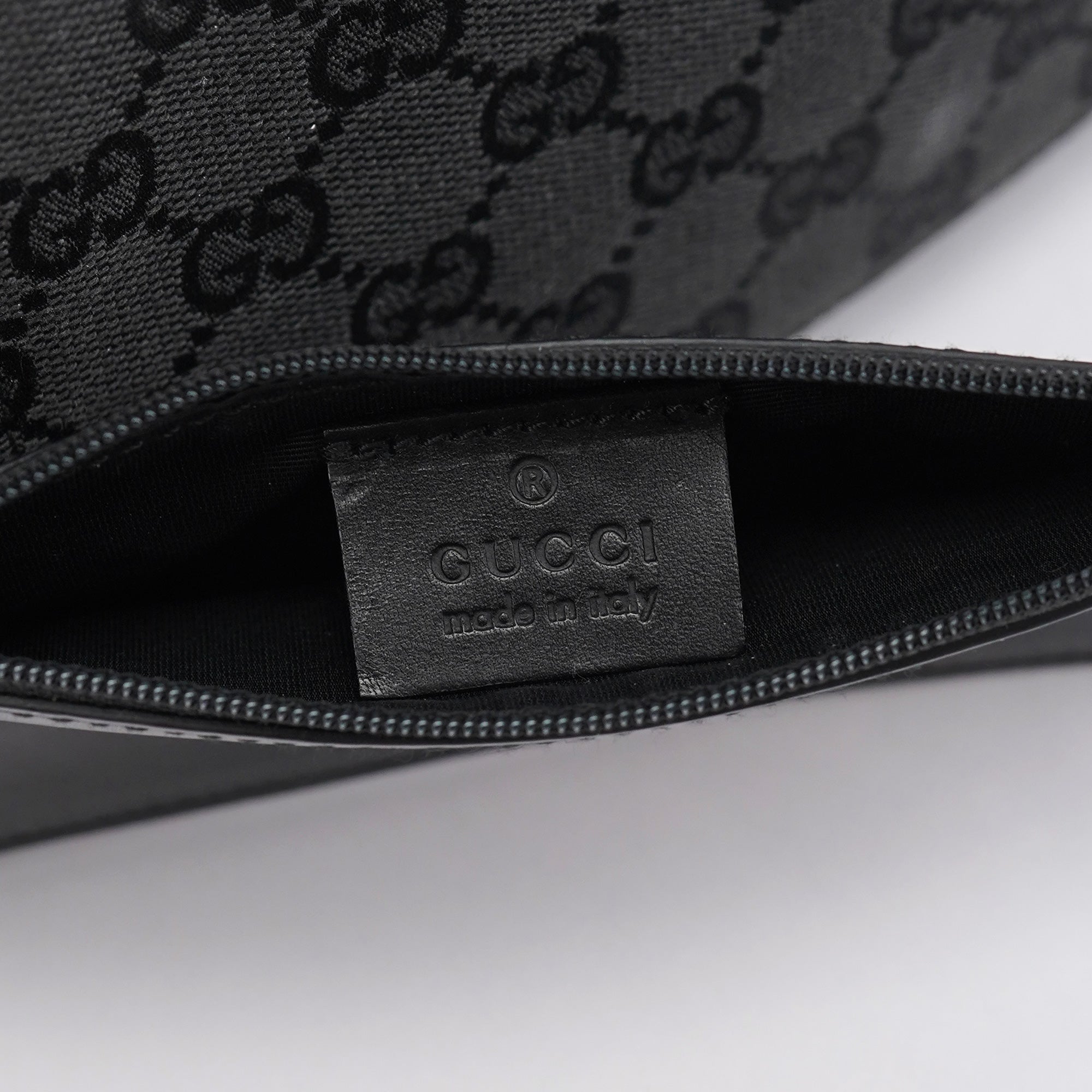 90646 Black GG Leather Shoulder Bag