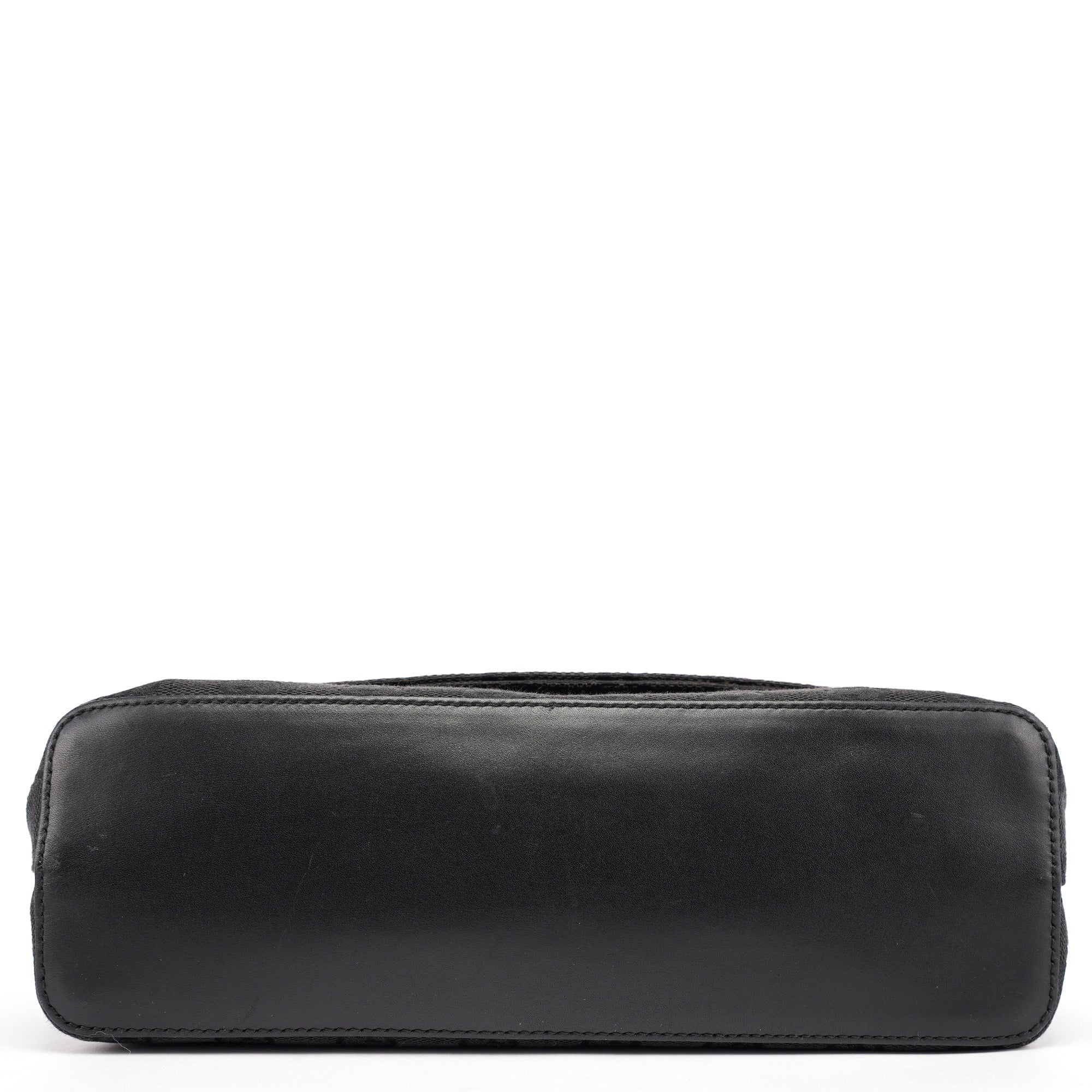 90646 Black GG Leather Shoulder Bag