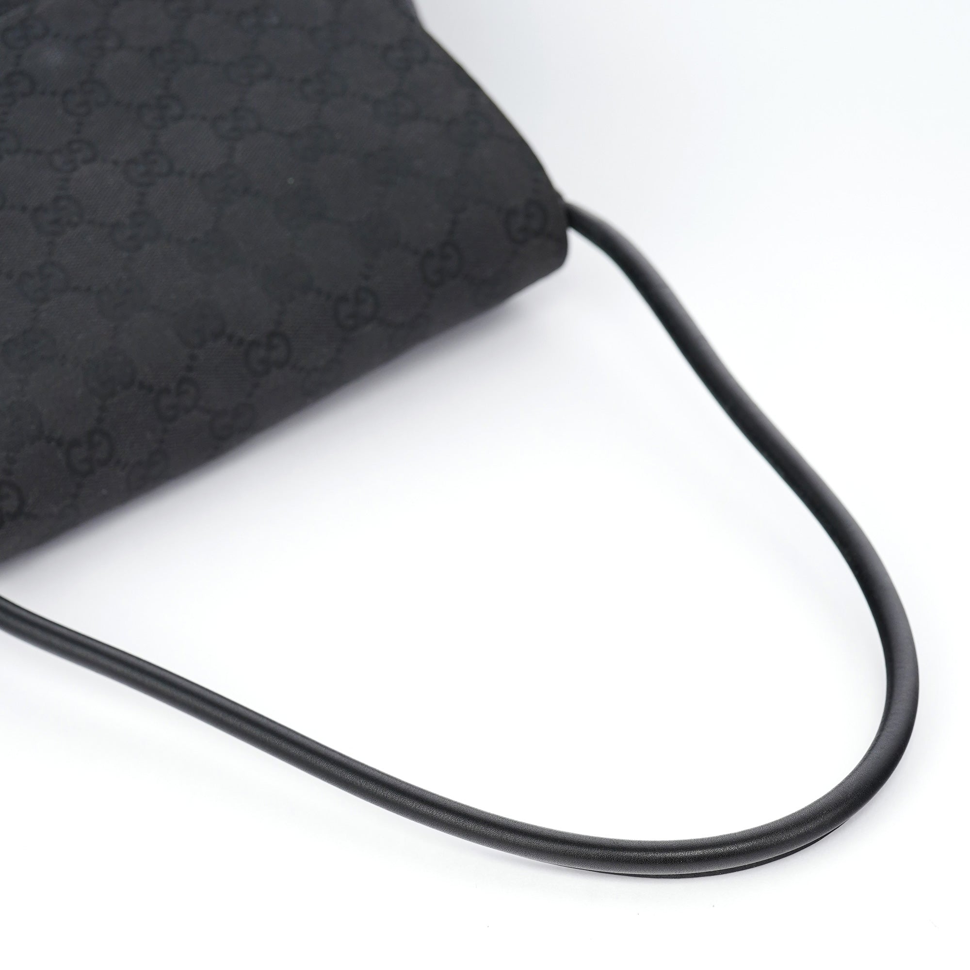 90646 Black GG Leather Shoulder Bag