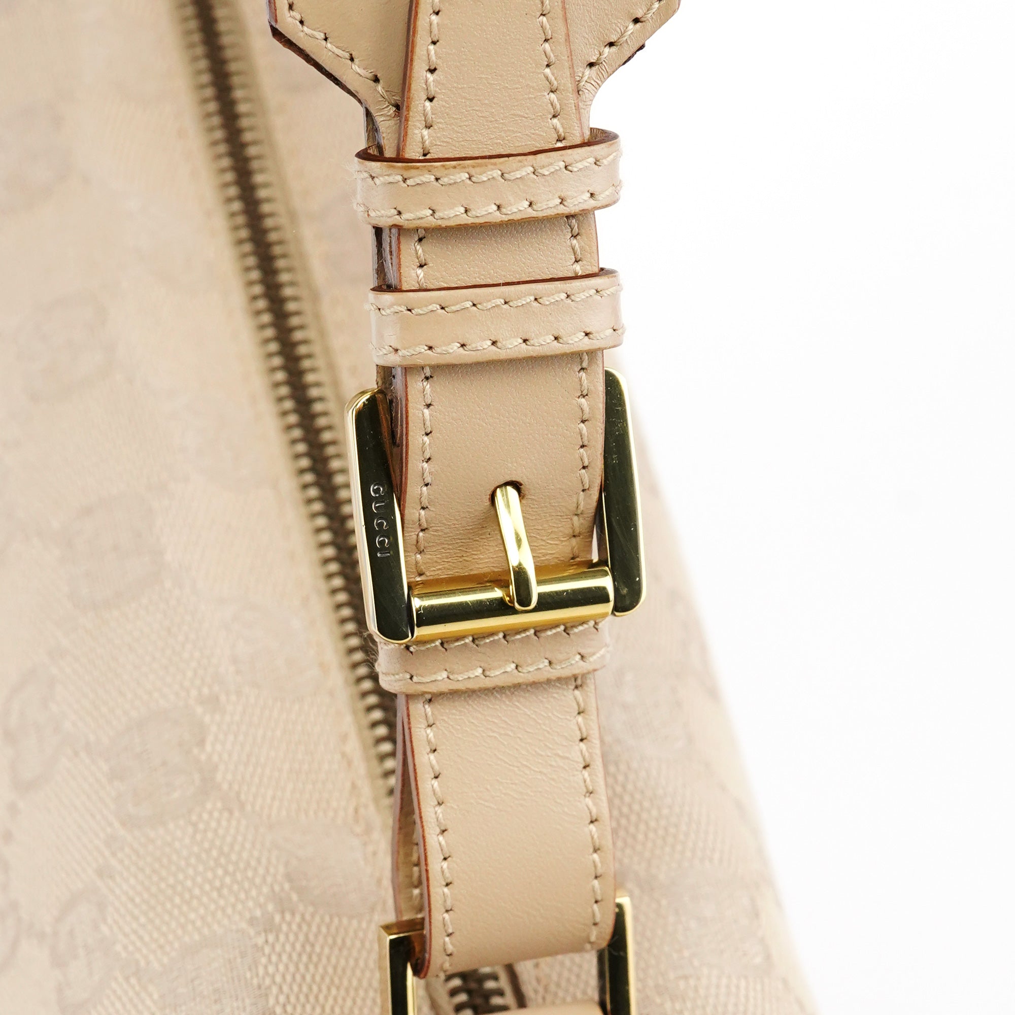 92706 Beige GG Canvas Shoulder Bag