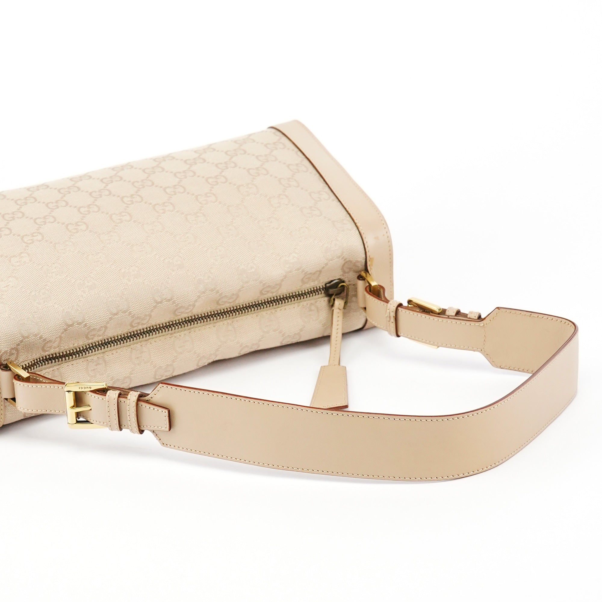92706 Beige GG Canvas Shoulder Bag