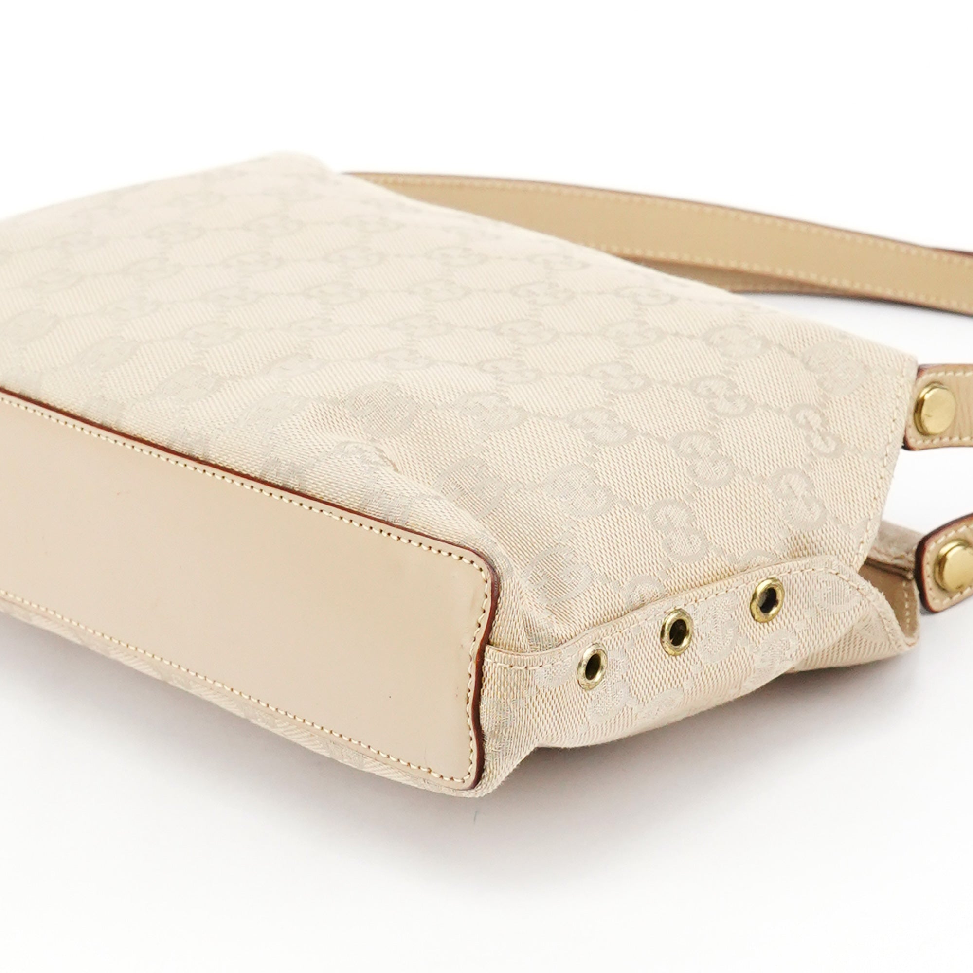 92710 Beige GG Canvas Leather Shoulder Bag