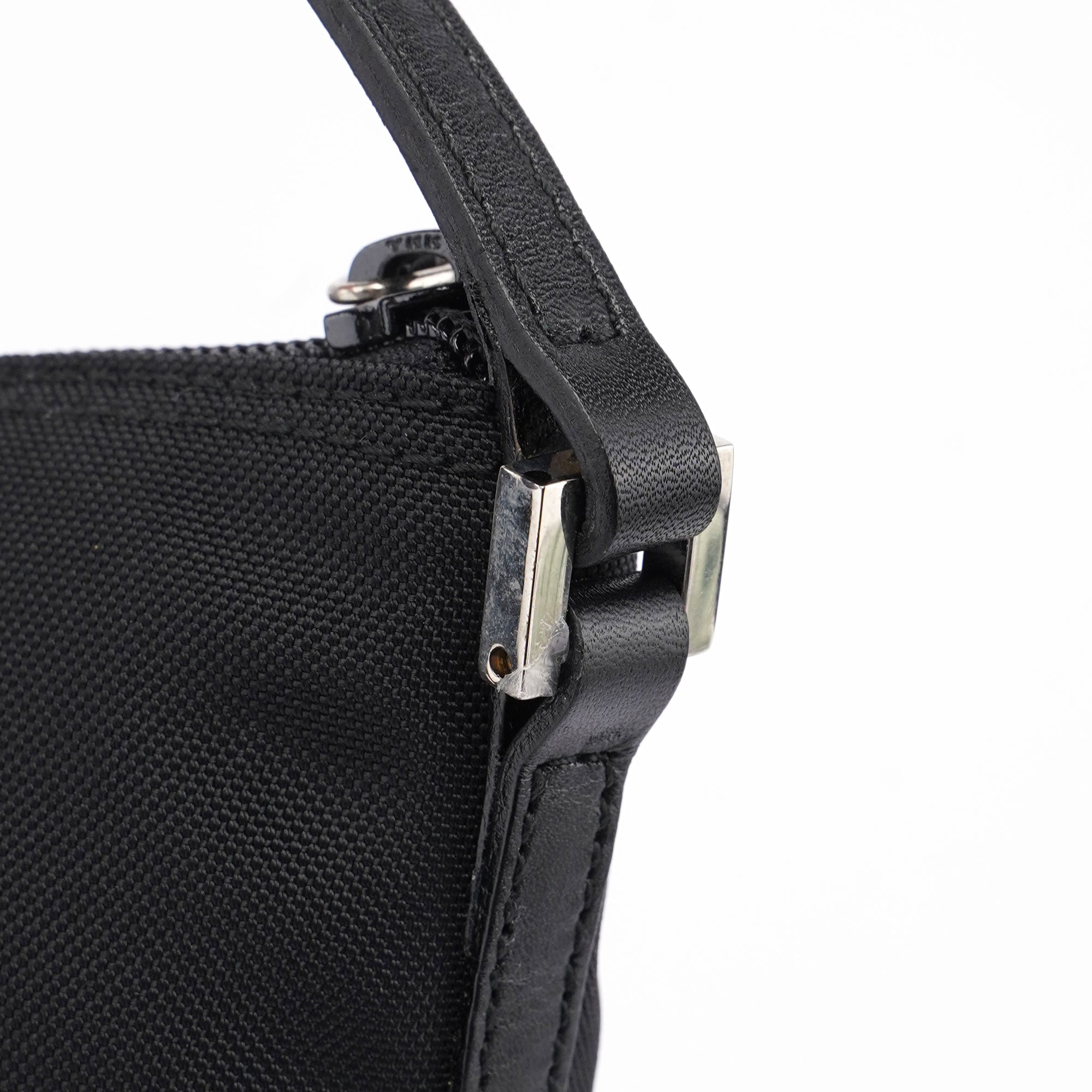 Black Canvas Boat Pochette