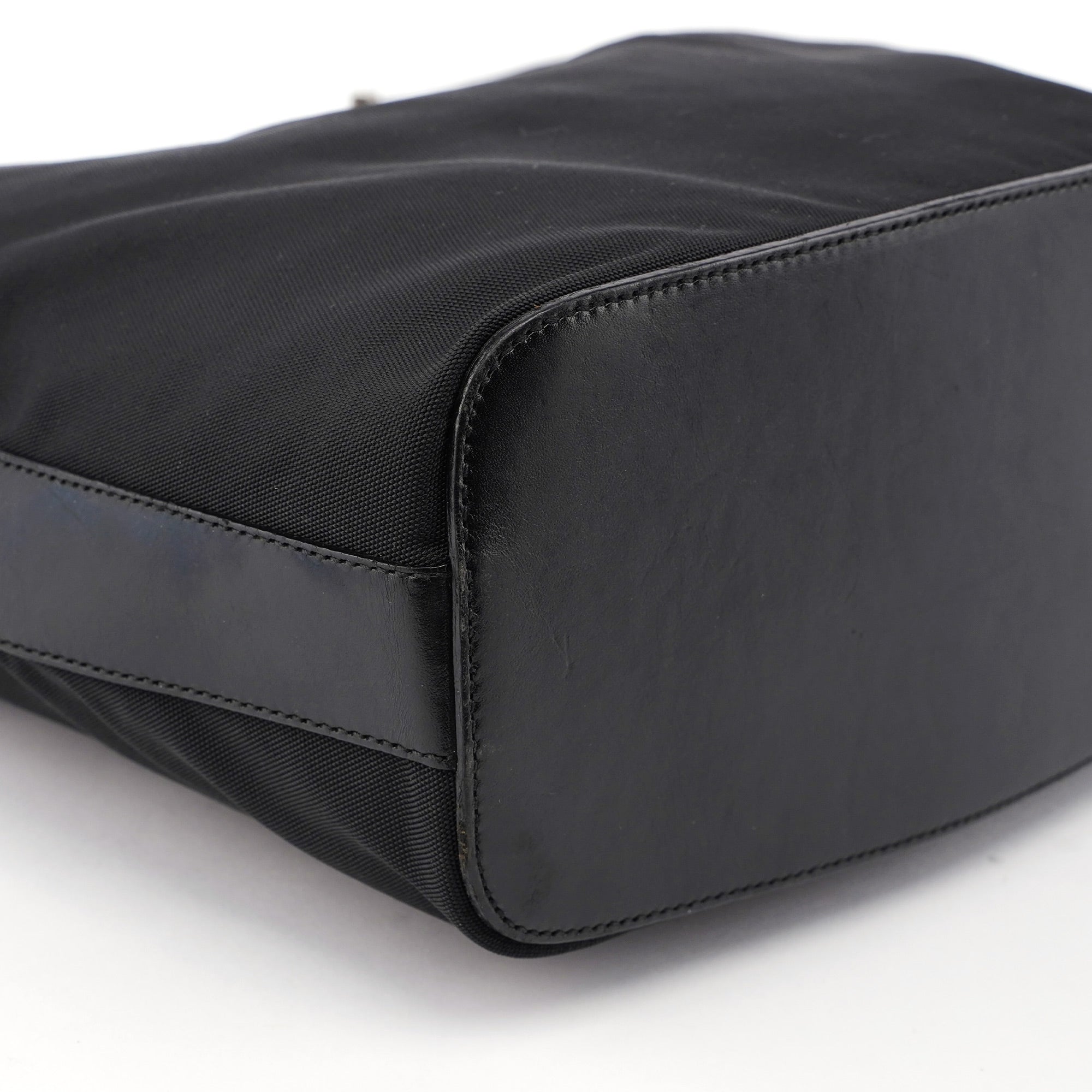 Black Canvas Chain Shoulder Bag