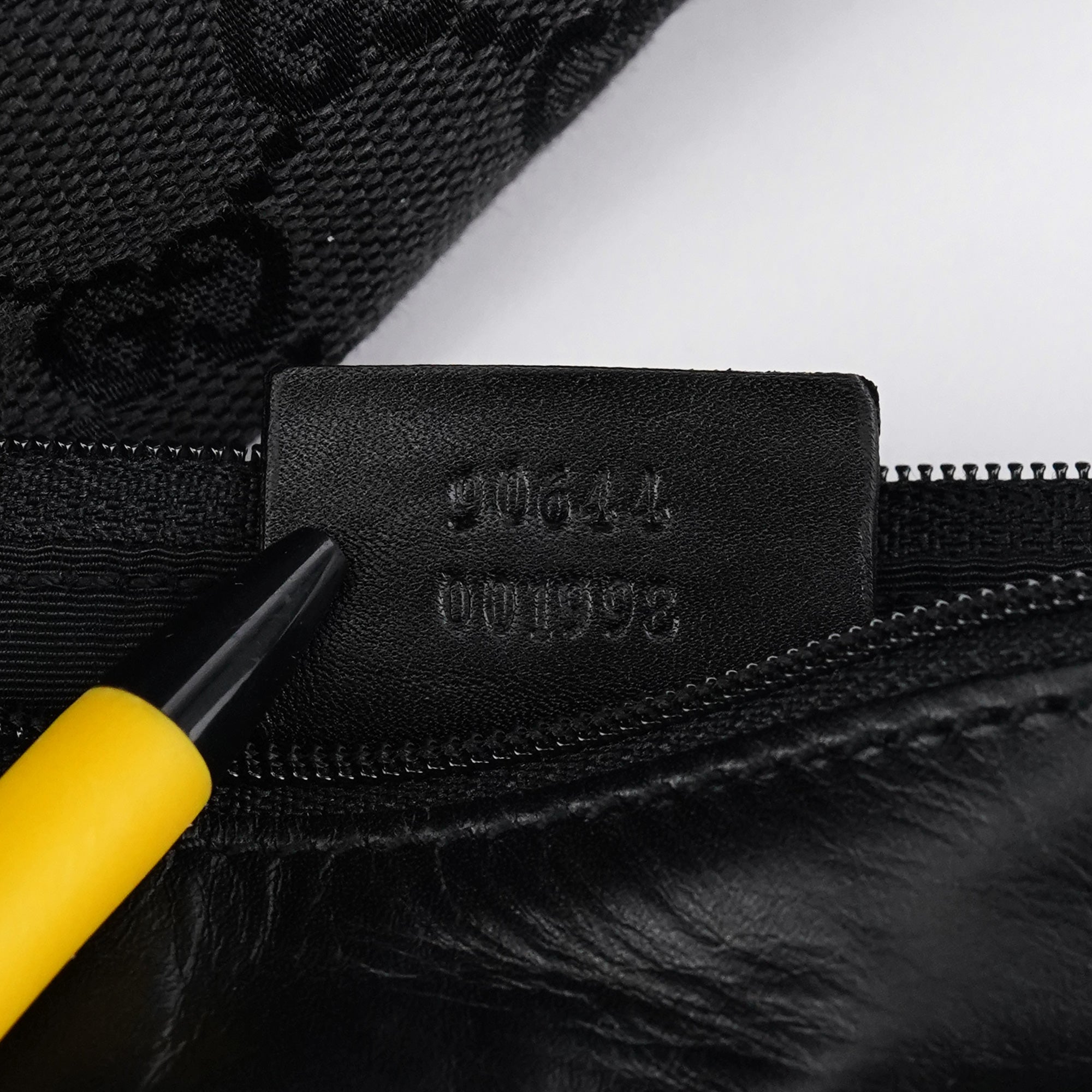 Black GG Canvas Drawstring Shoulder Bag
