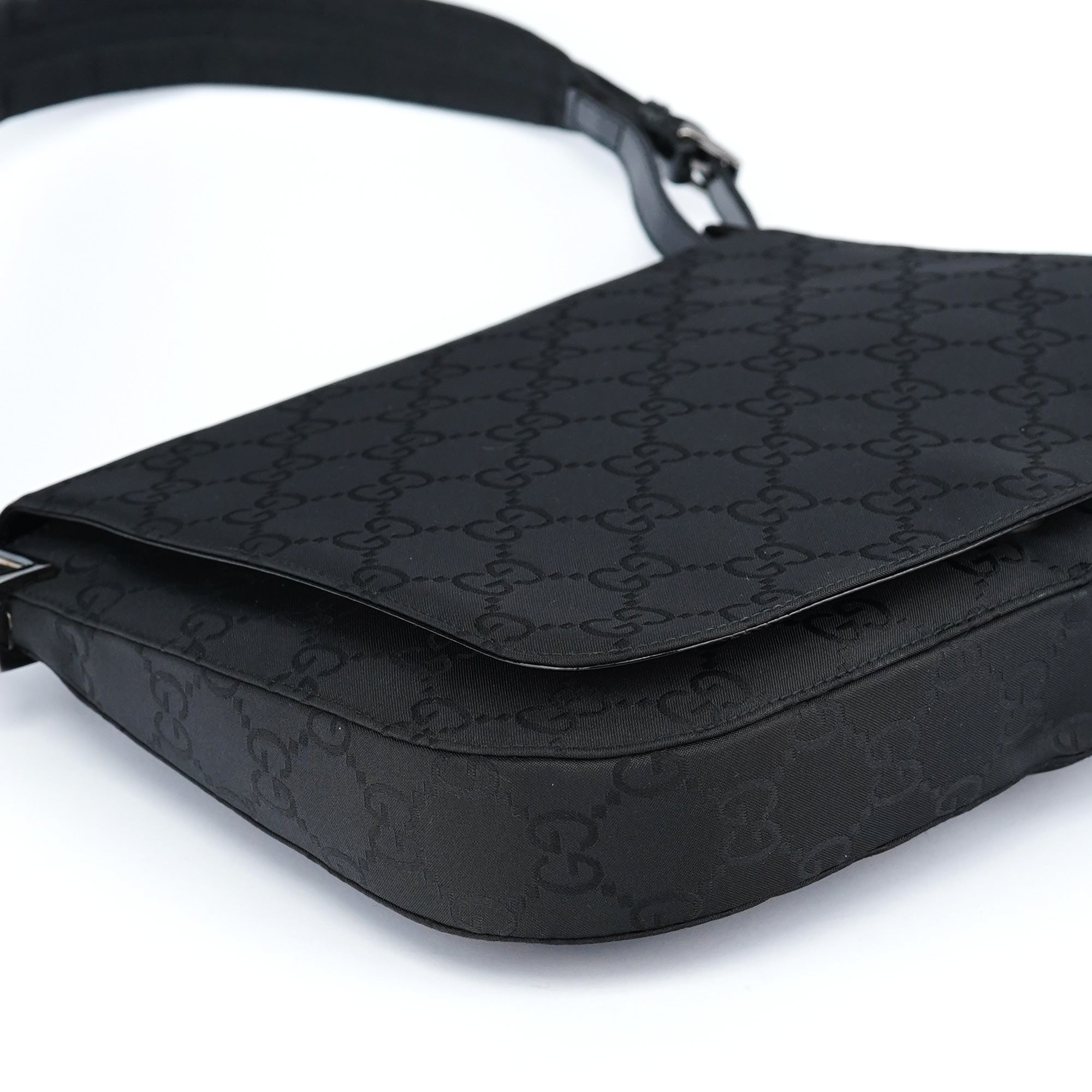 Black GG Canvas Flap Shoulder Bag