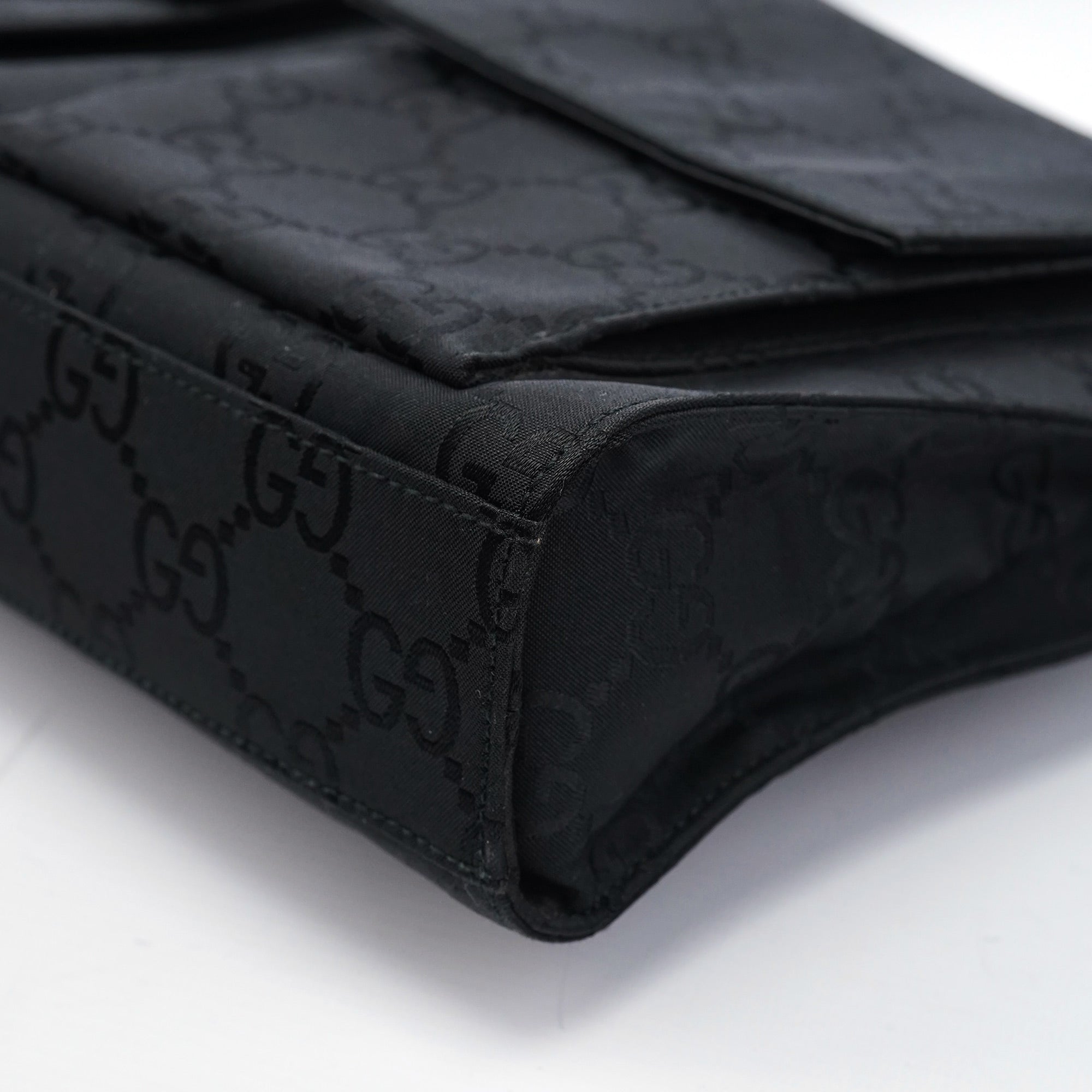 Black GG Dual Pocket Shoulder Bag