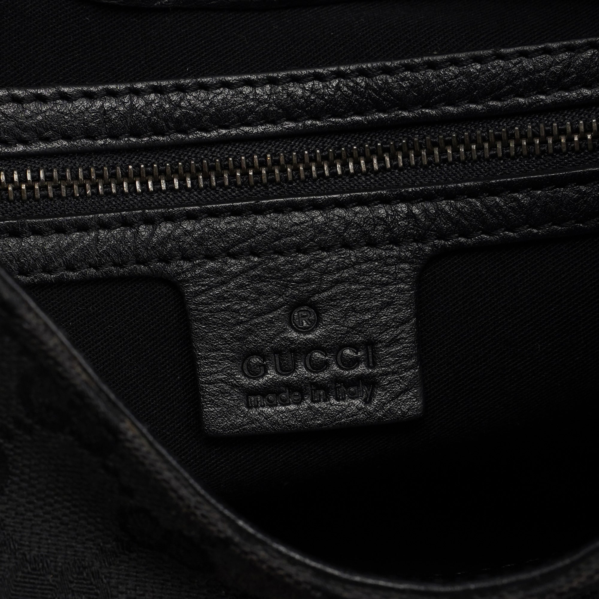 Black GG Wood Handle Shoulder Bag