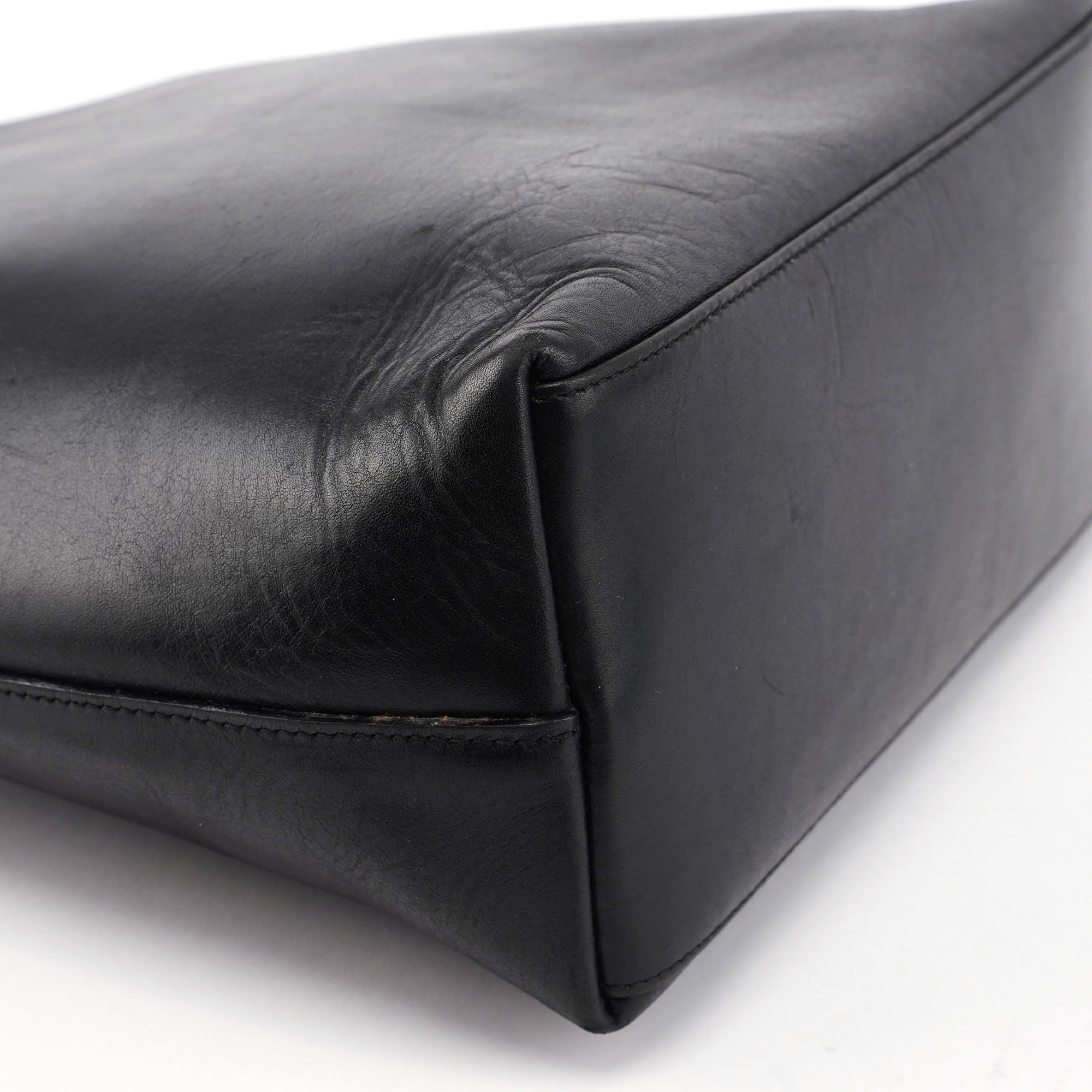 Black Leather Bamboo Shoulder Bag W/ Pouch