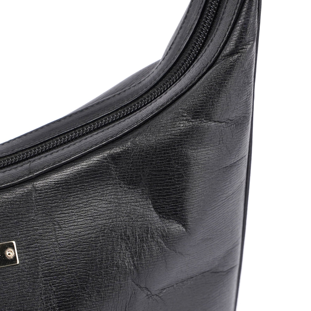 Black Leather Shoulder Bag Plaque