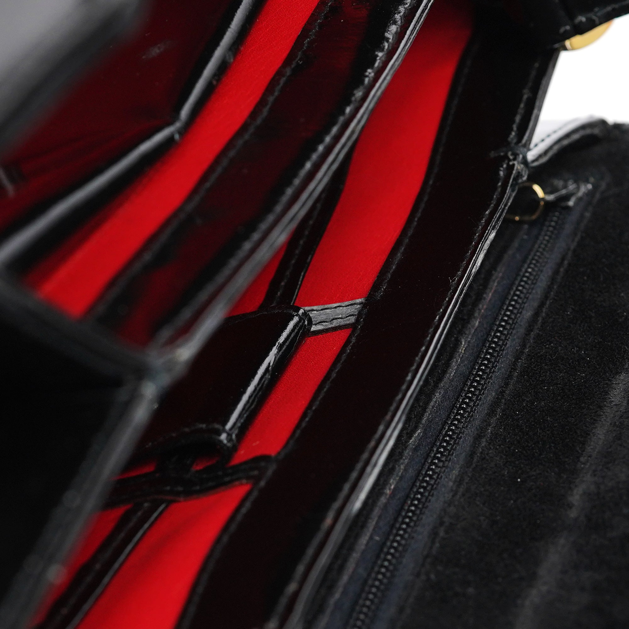 Black Patent Leather G Shoulder Bag