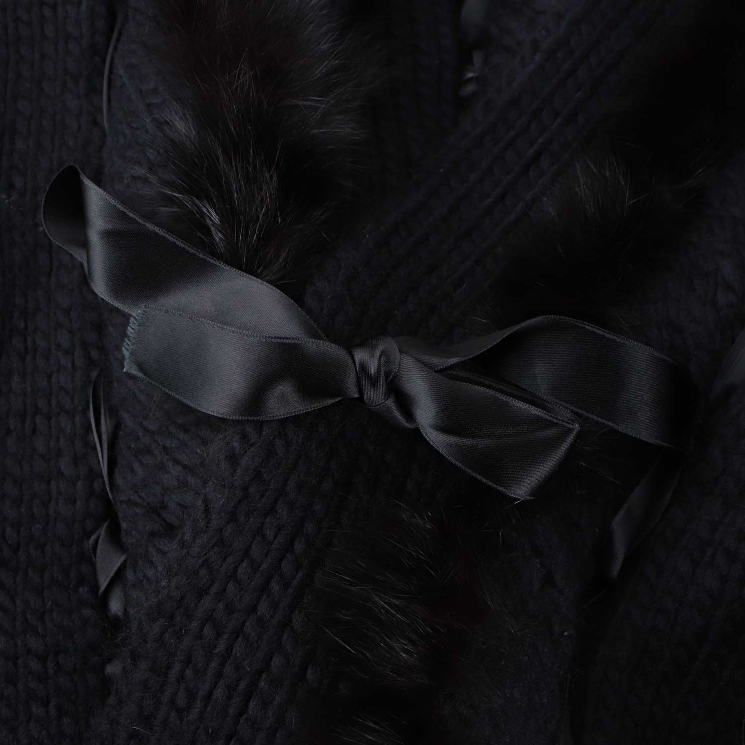 Fall 2002 Fox Fur Black Wool Knit Sweater