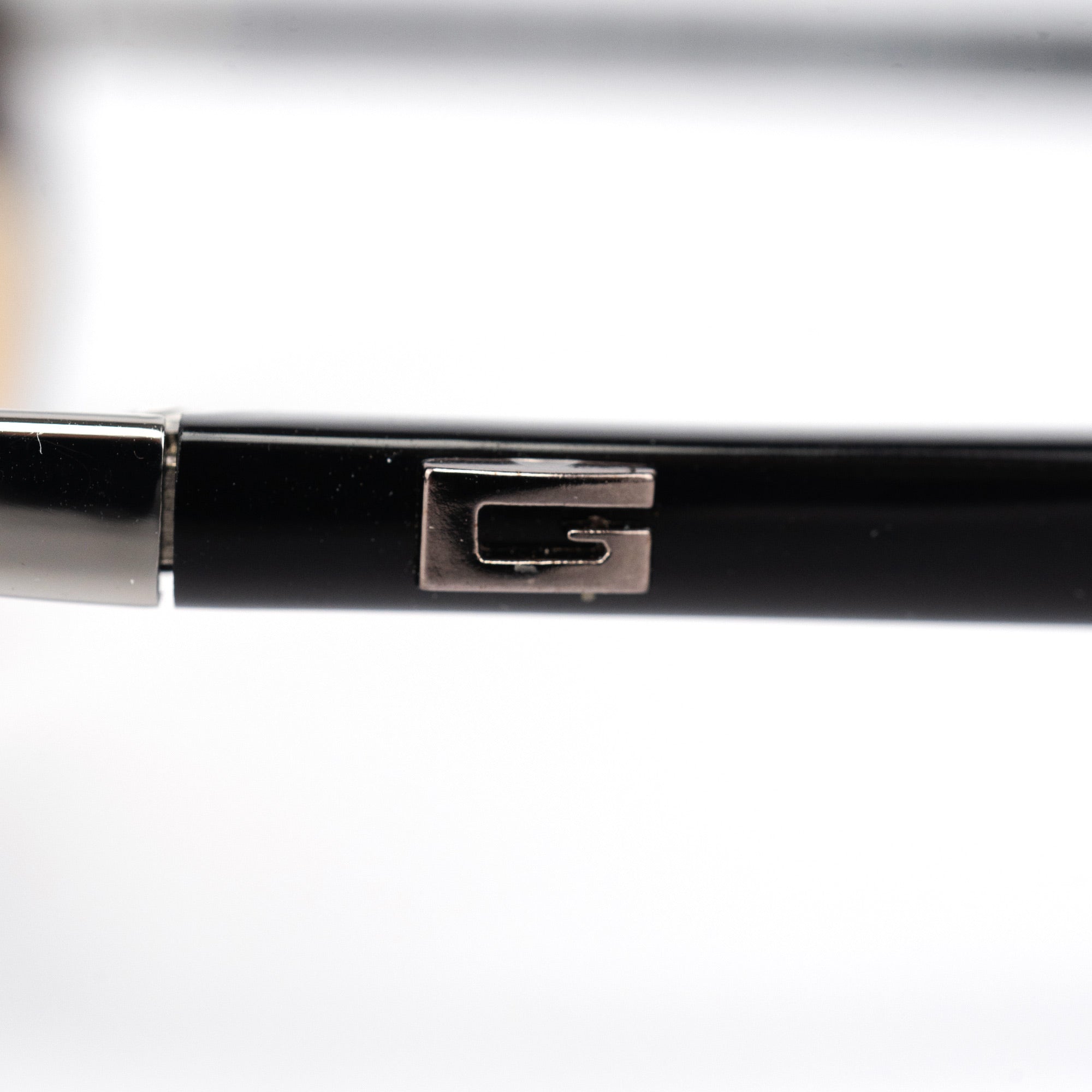 GG 1614/S Oval Metal Frame Sunglasses