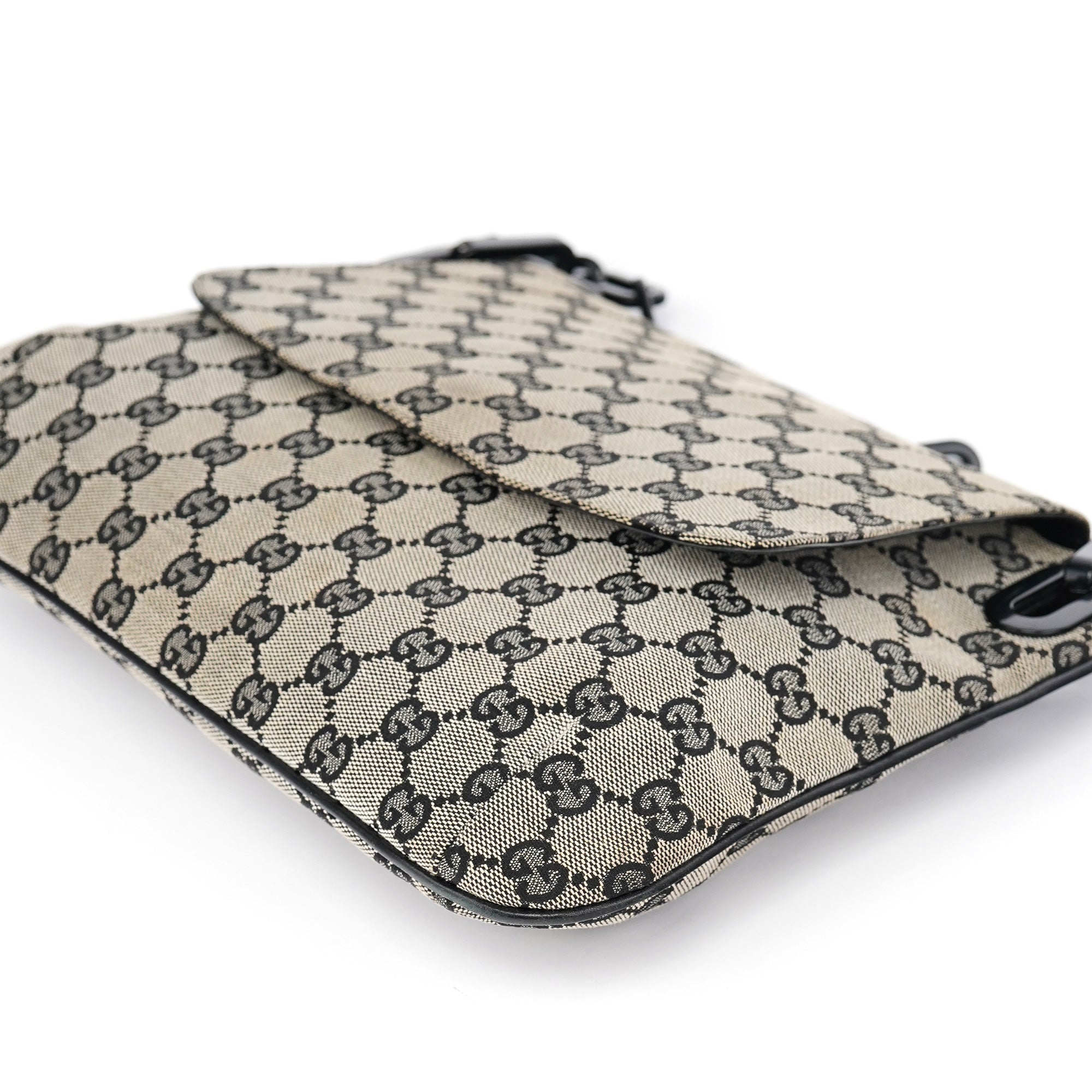 Grey GG Black Plastic Chain Shoulder Bag