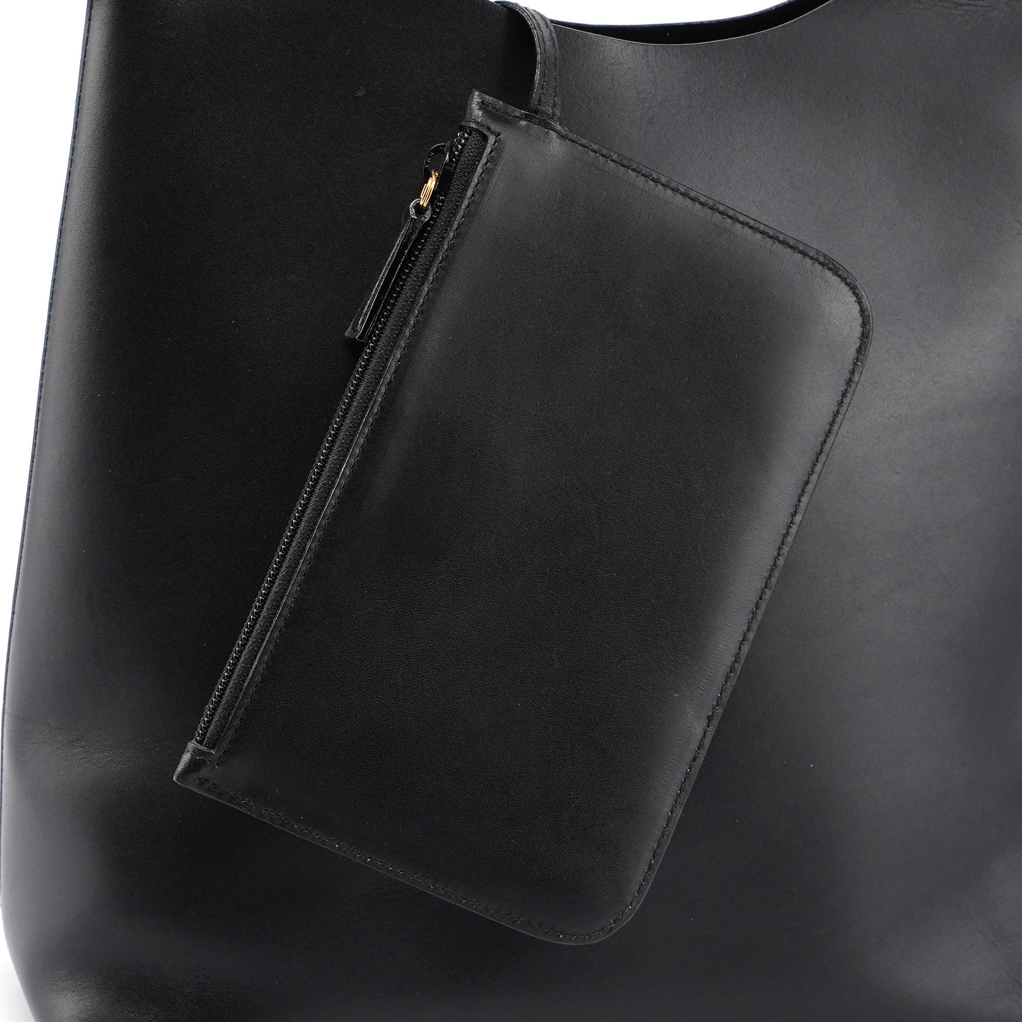 Gucci Black Leather Bamboo Hobo W/ Pouch