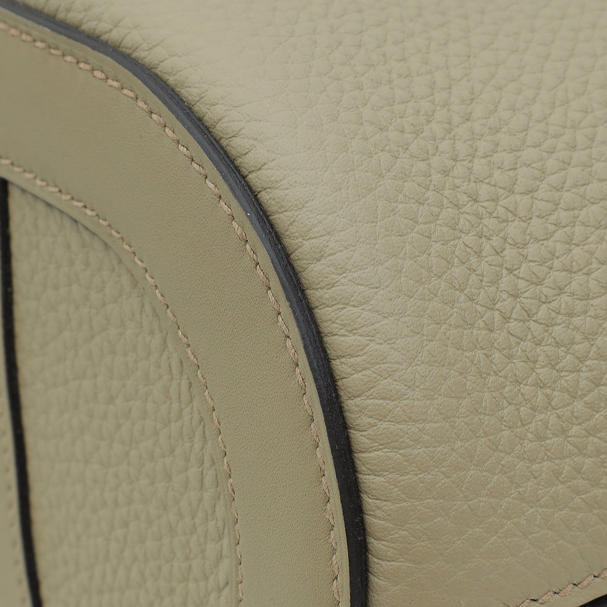Hermes Beige Marfa In-The-Loop 18 Bag